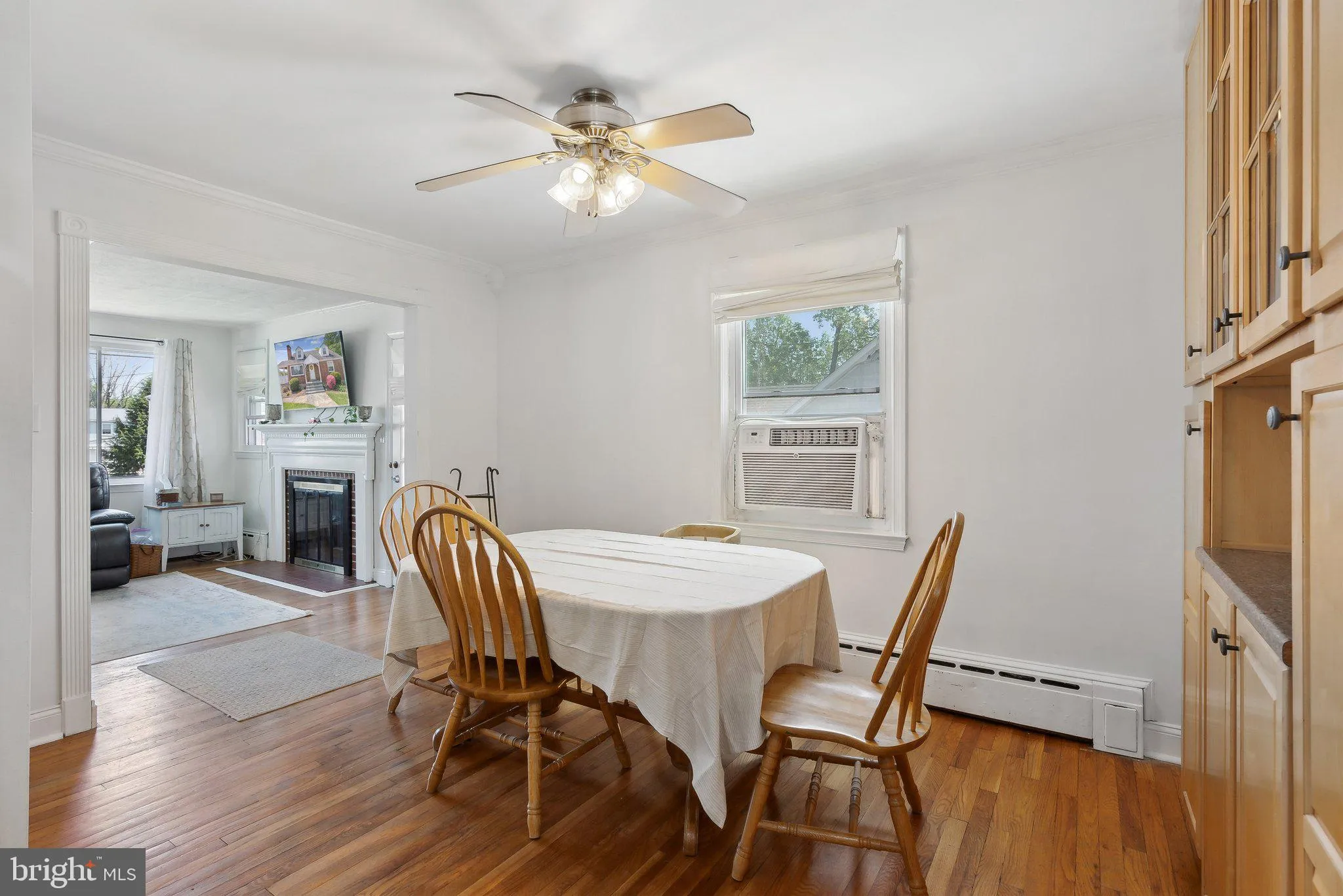 Lutherville Timonium, Maryland 21093, United States, 3 Bedrooms Bedrooms, ,2 BathroomsBathrooms,Residential,Pending,116965