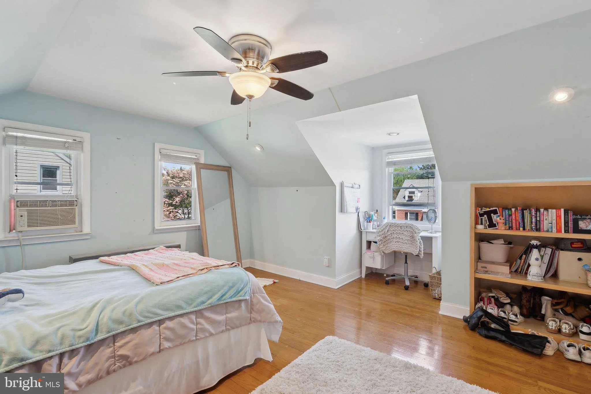 Lutherville Timonium, Maryland 21093, United States, 3 Bedrooms Bedrooms, ,2 BathroomsBathrooms,Residential,Pending,116965