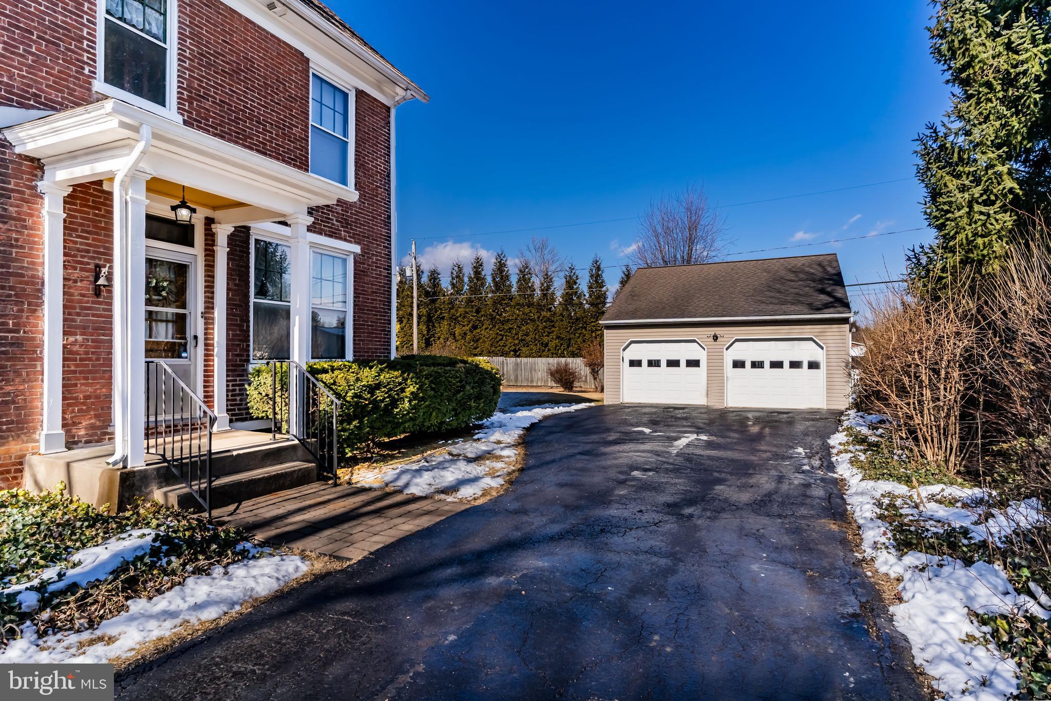 3108 DICKINSON AVENUE