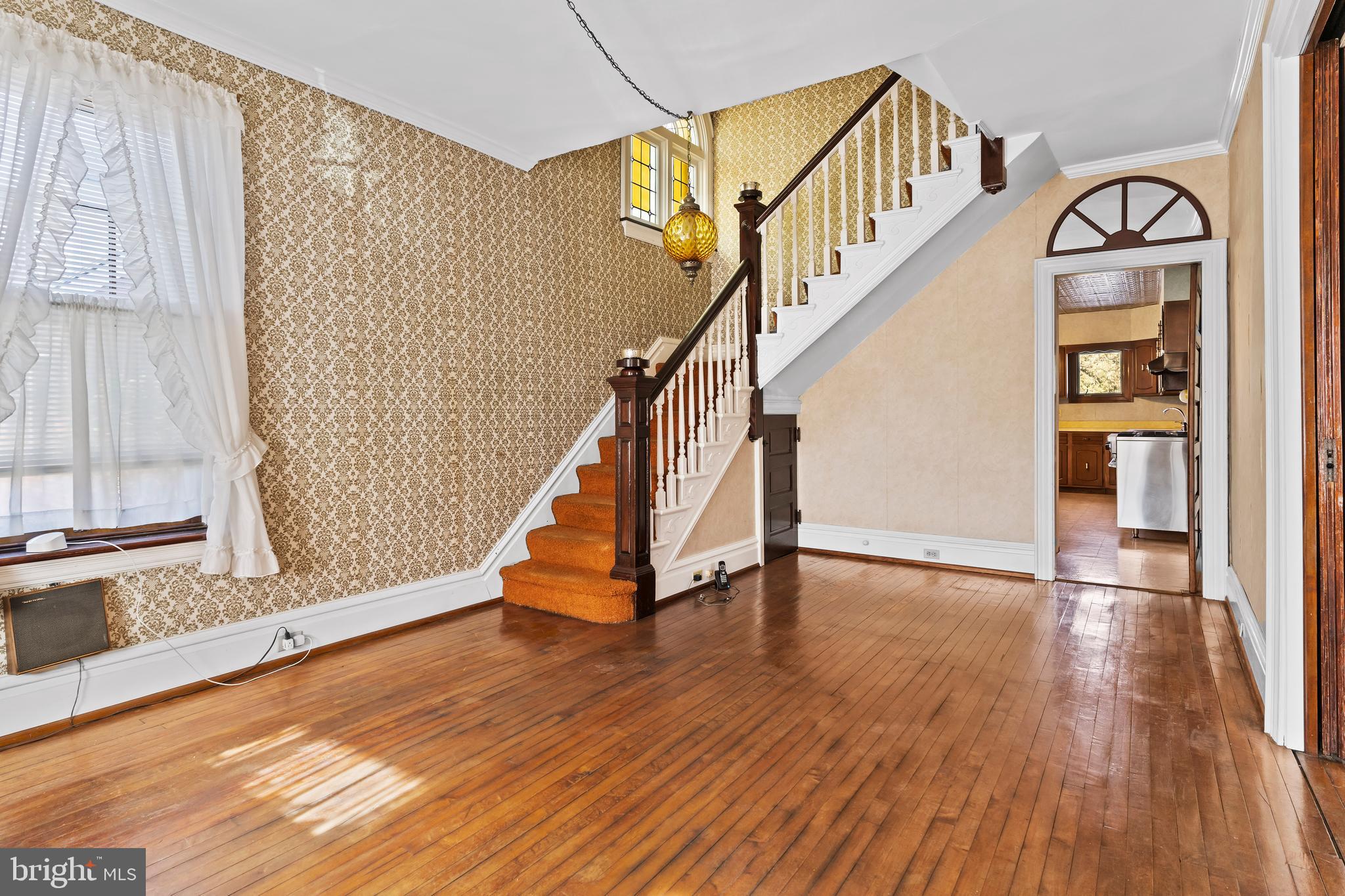 SOUTH EARLINGTON - Residential