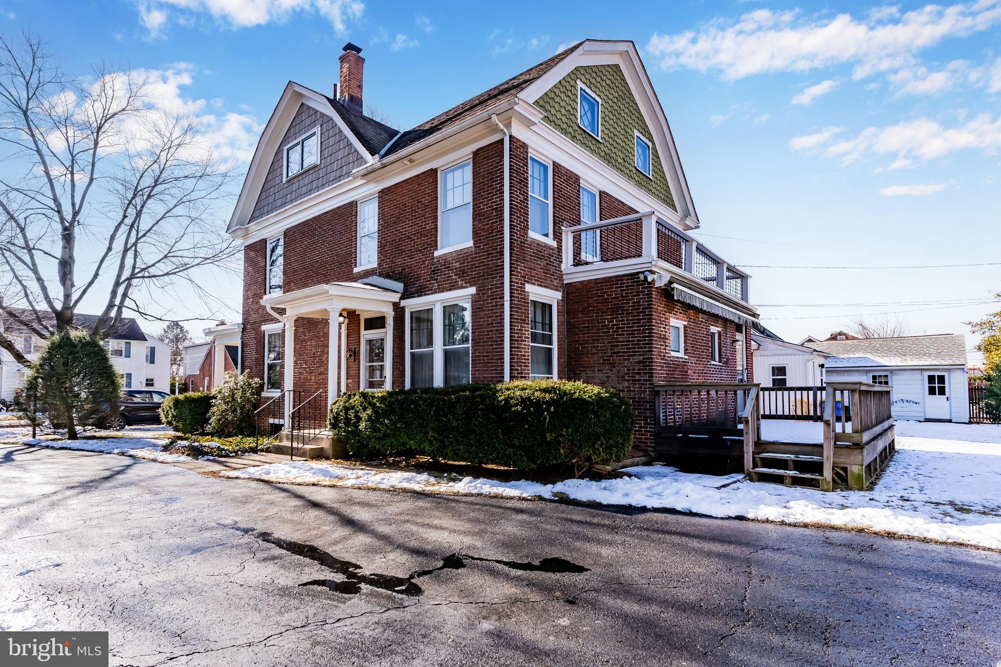 3108 DICKINSON AVENUE