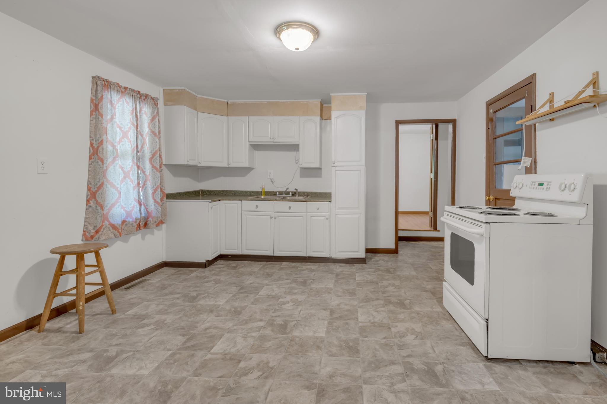 12528 SEAVOLT ROAD