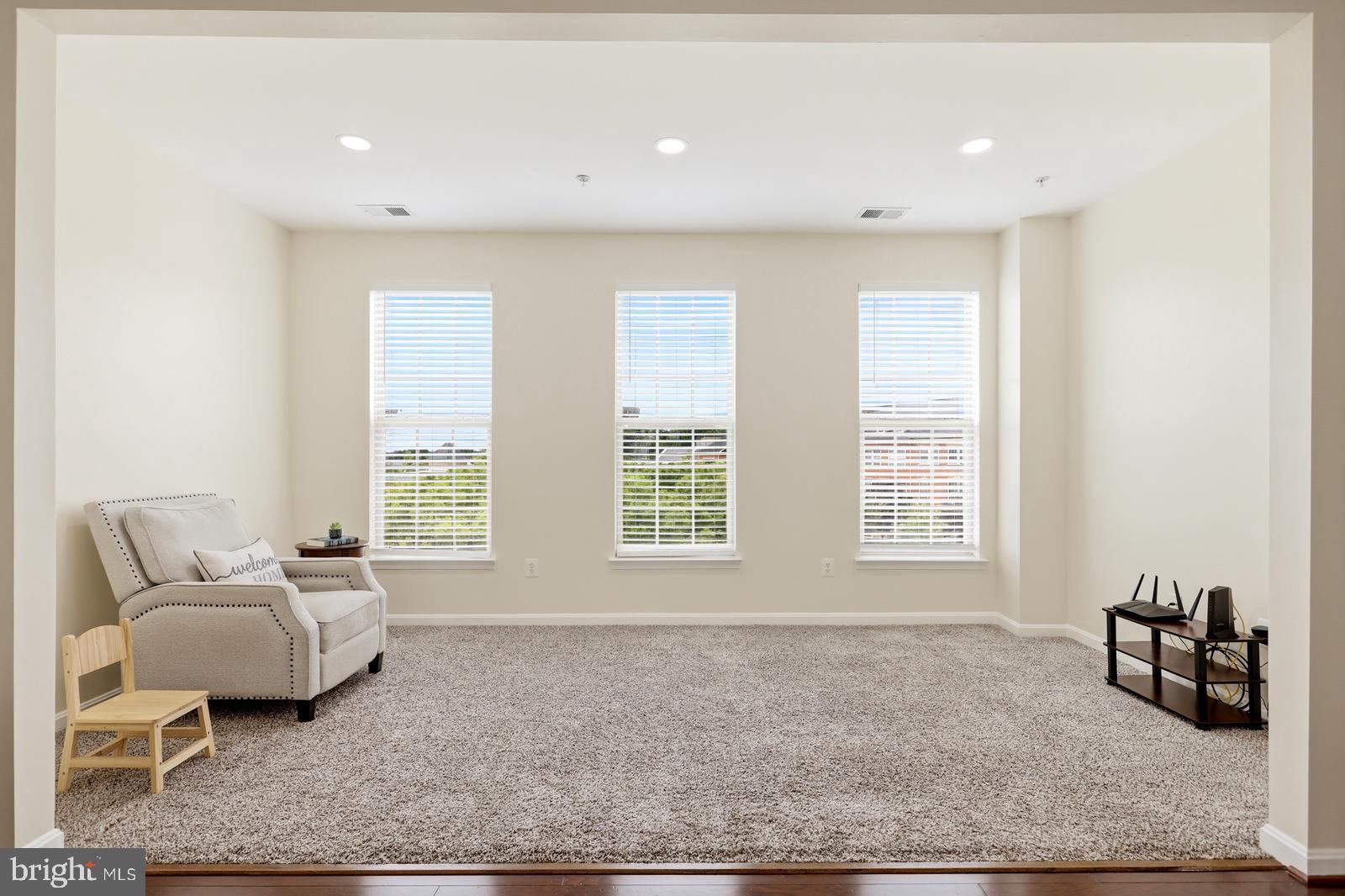 7931 CRESCENT PARK DRIVE