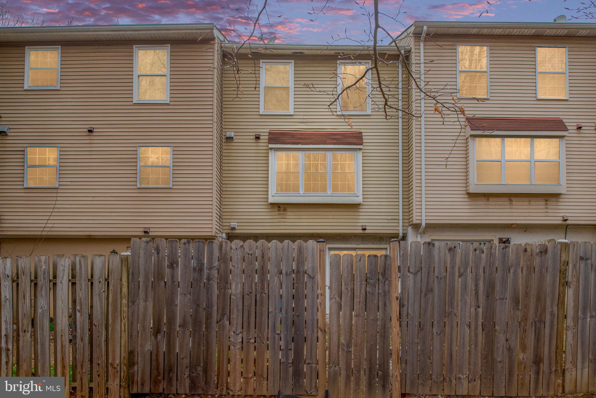 DALE CITY - Residential