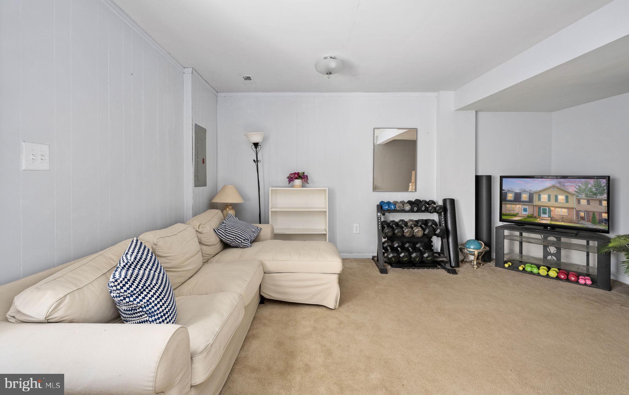 DALE CITY - Residential