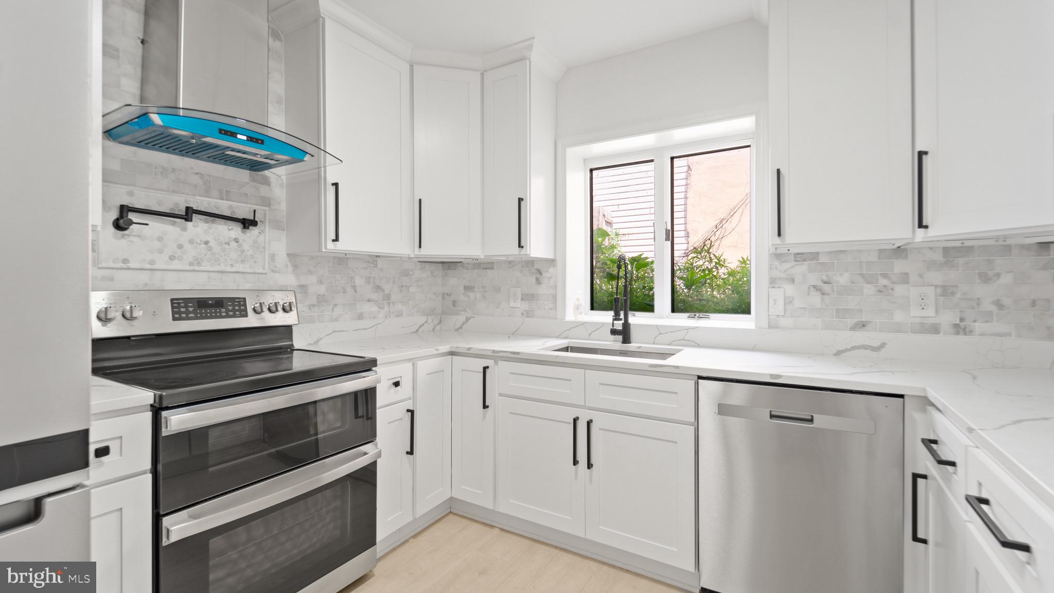 FEDERAL HILL HISTORIC DISTRICT - Residential Lease