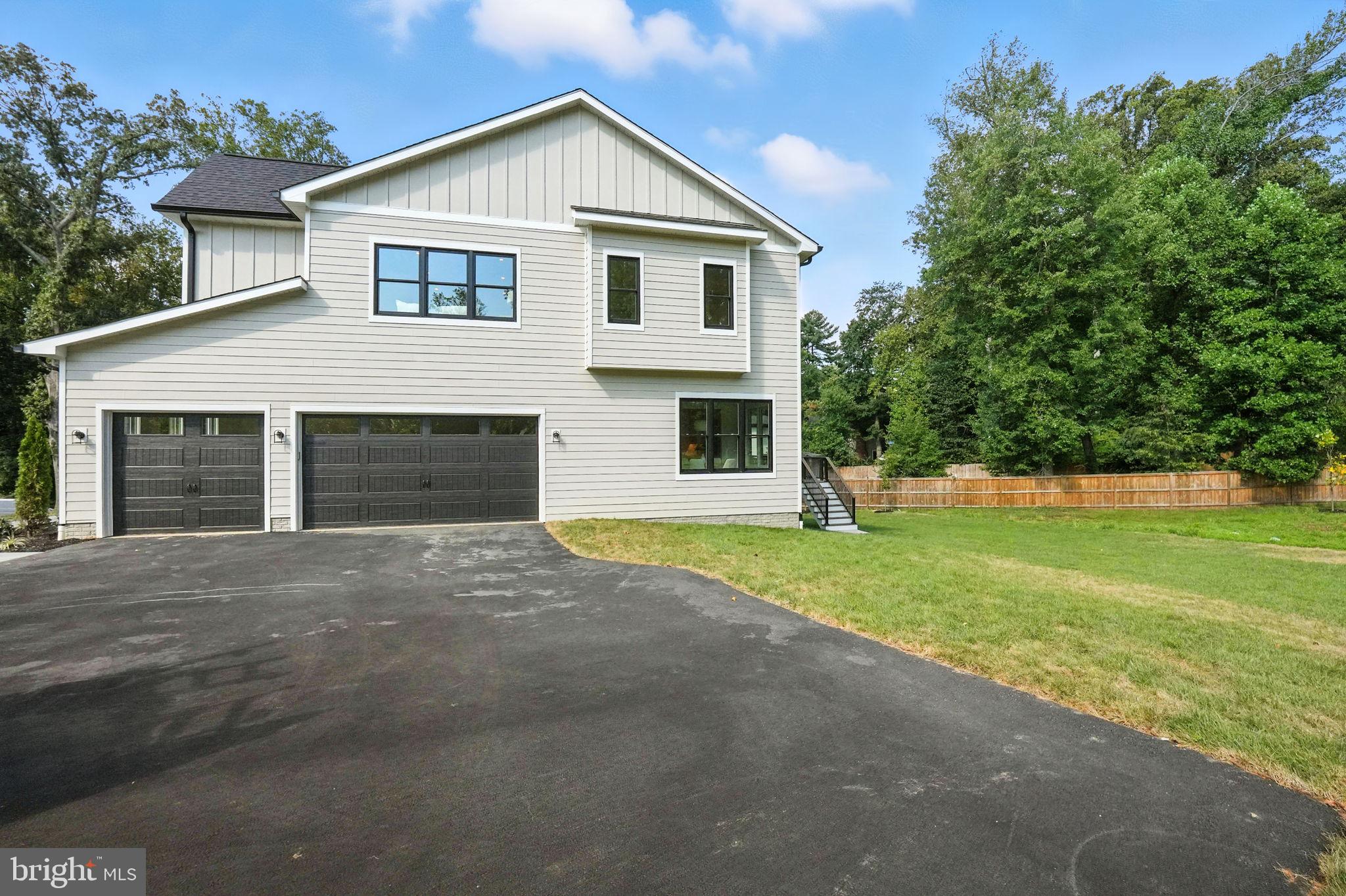 PINE RIDGE - Residential