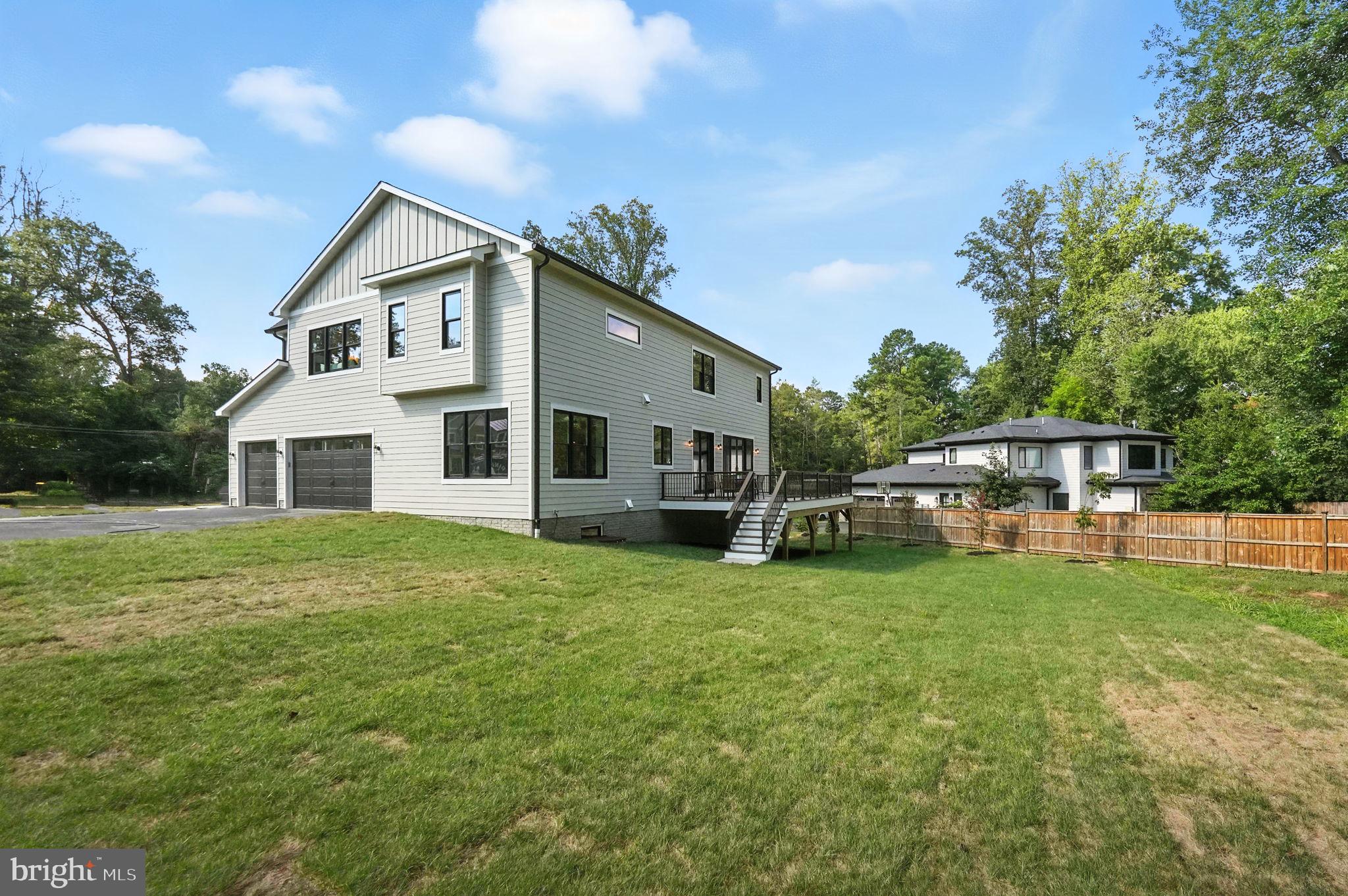 PINE RIDGE - Residential