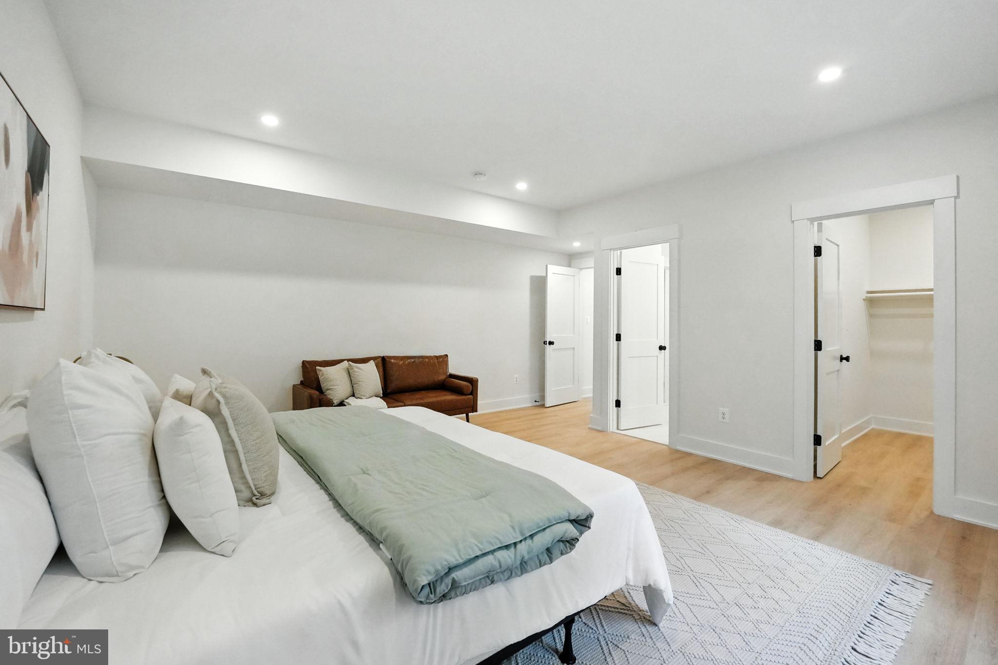 PINE RIDGE - Residential