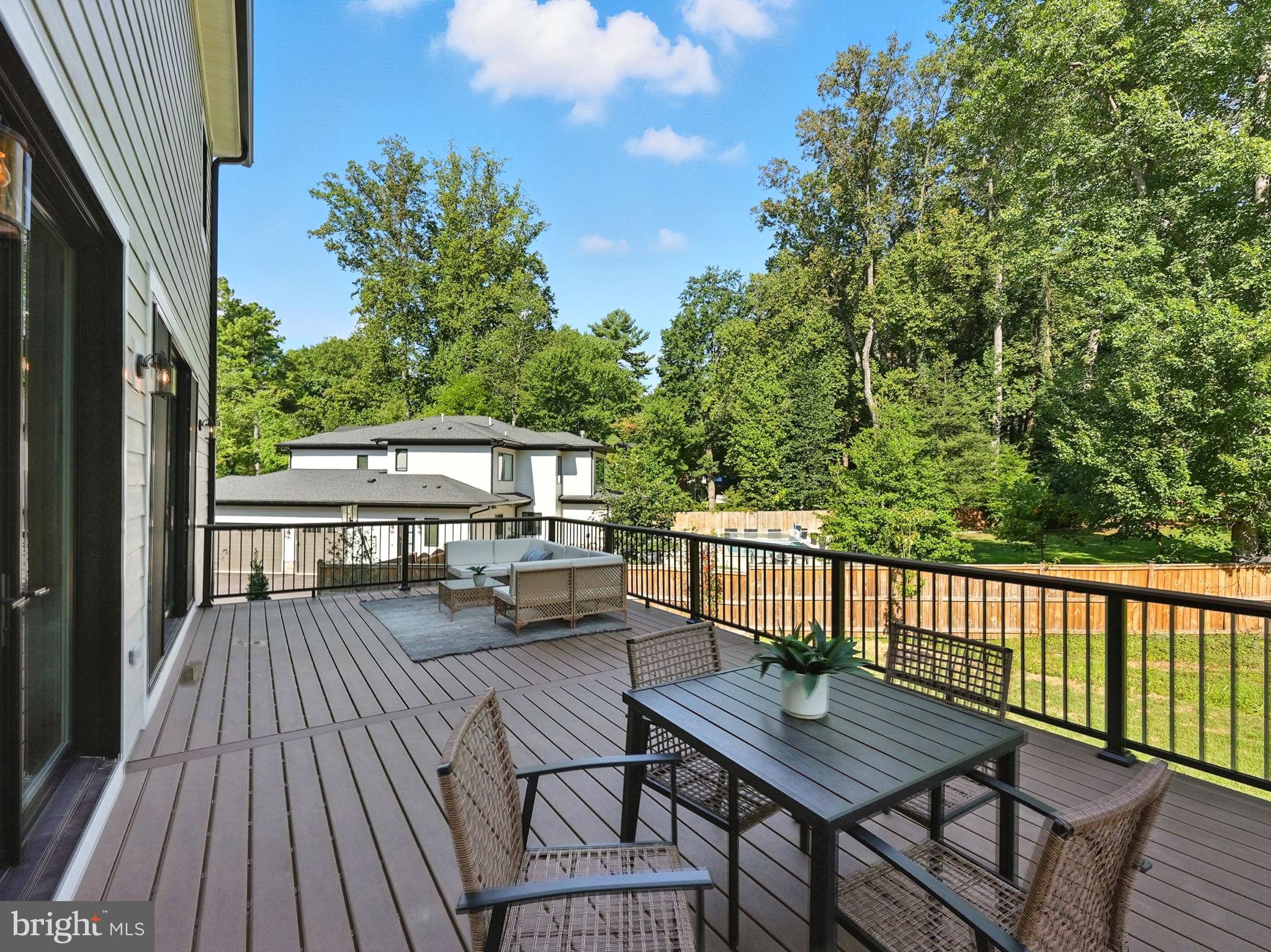 PINE RIDGE - Residential