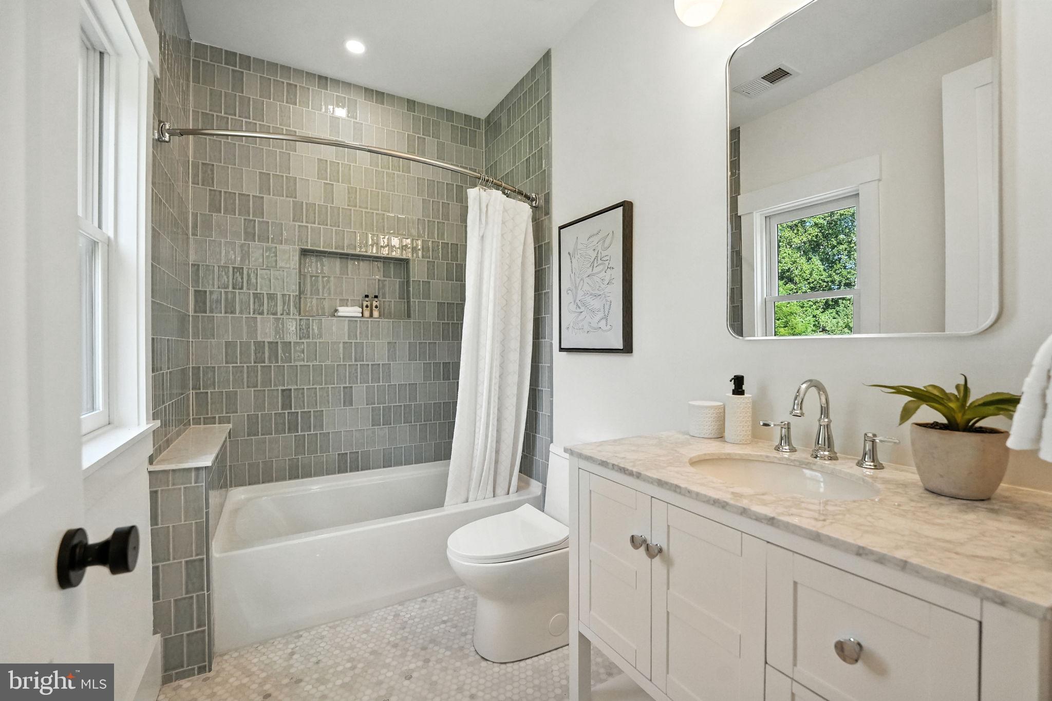 PINE RIDGE - Residential