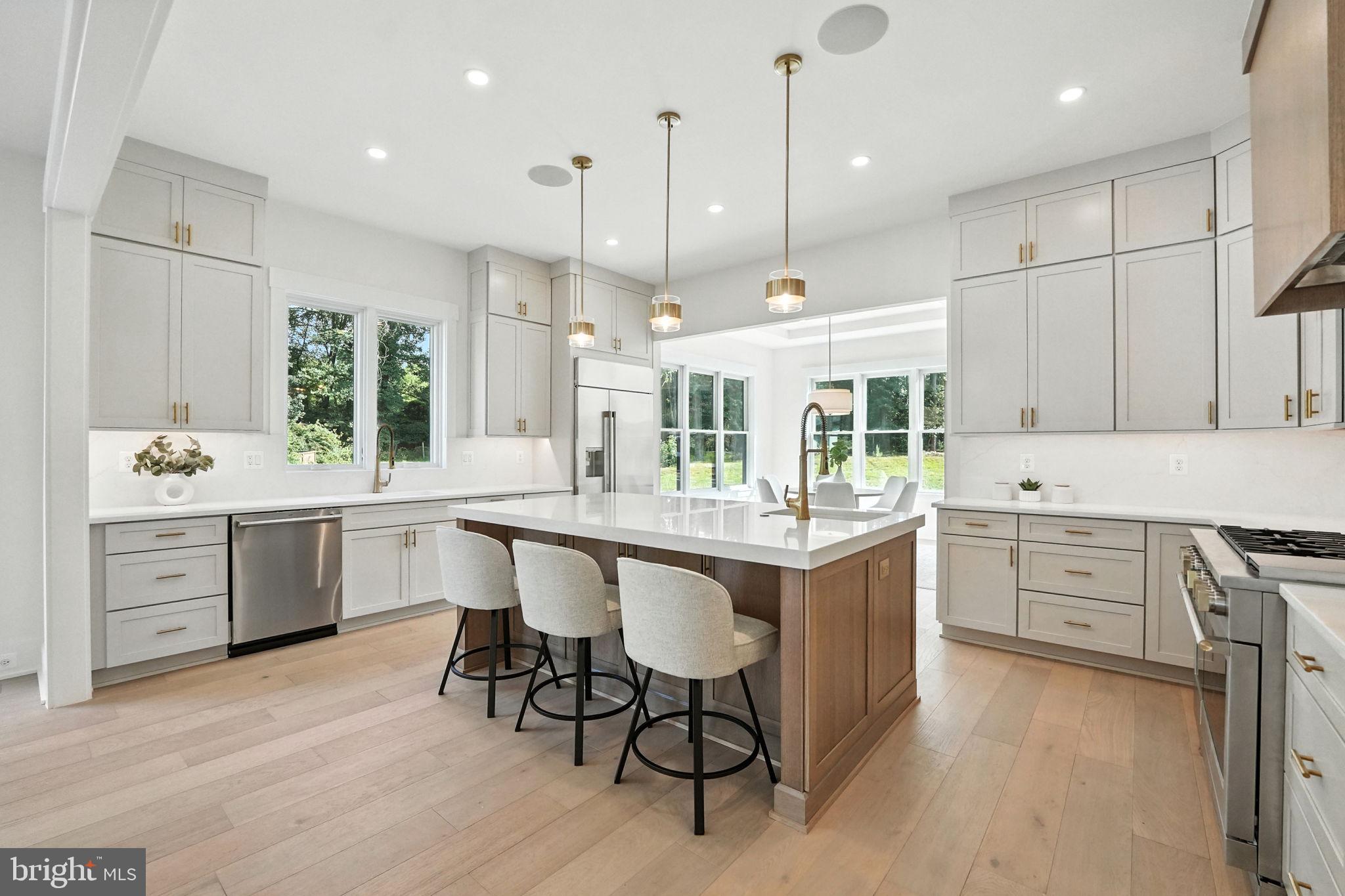 PINE RIDGE - Residential