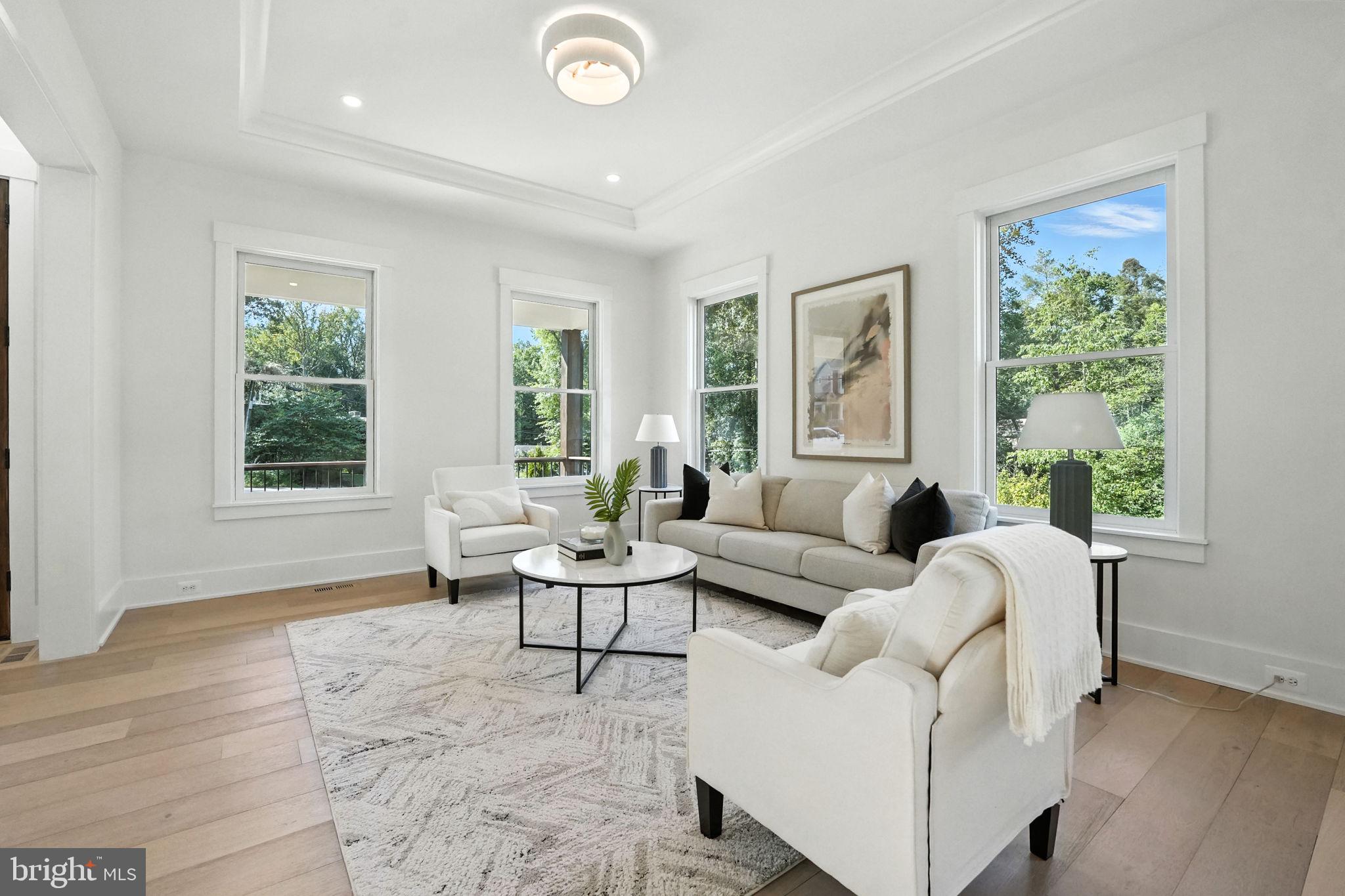 PINE RIDGE - Residential