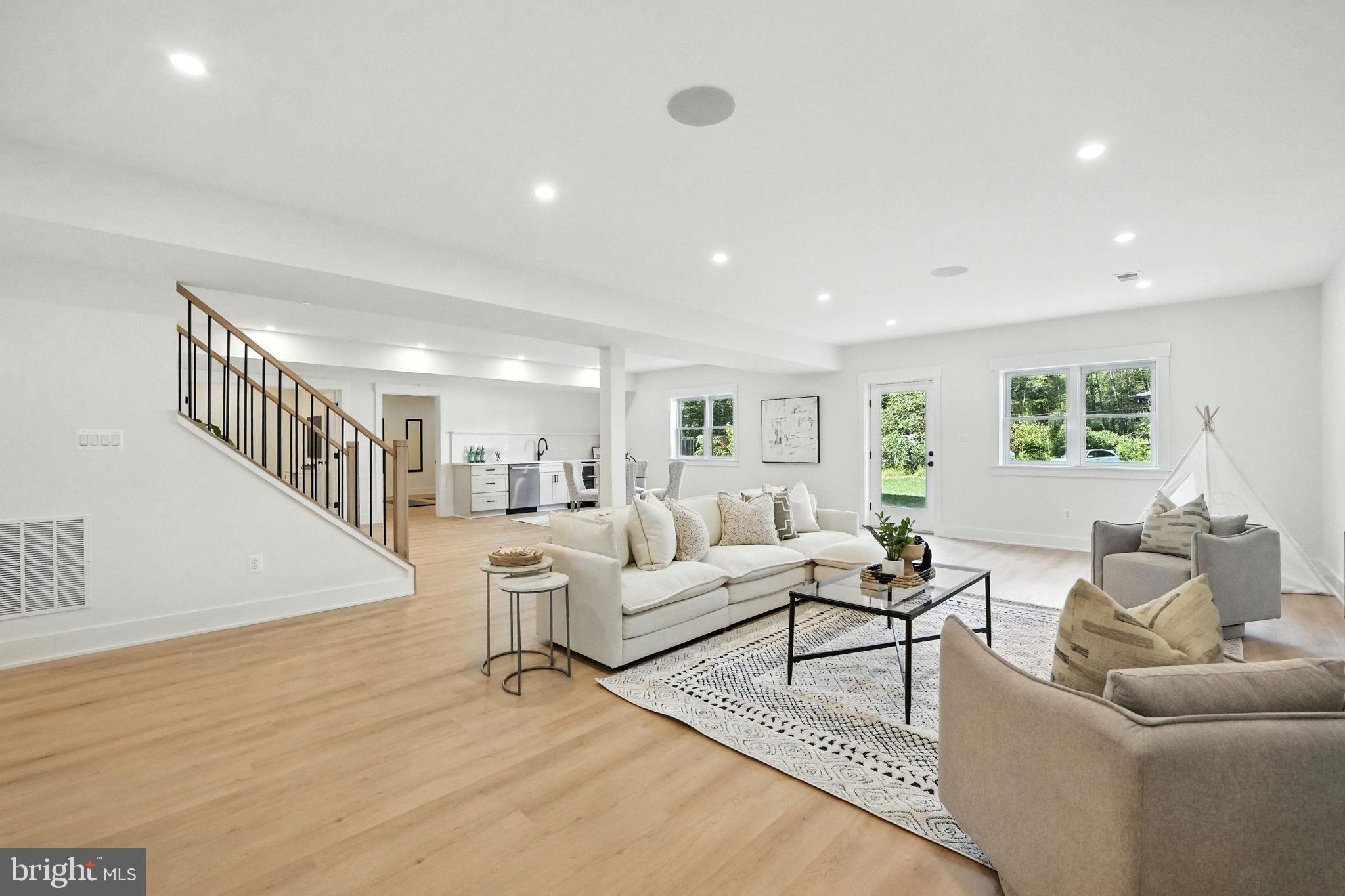 PINE RIDGE - Residential