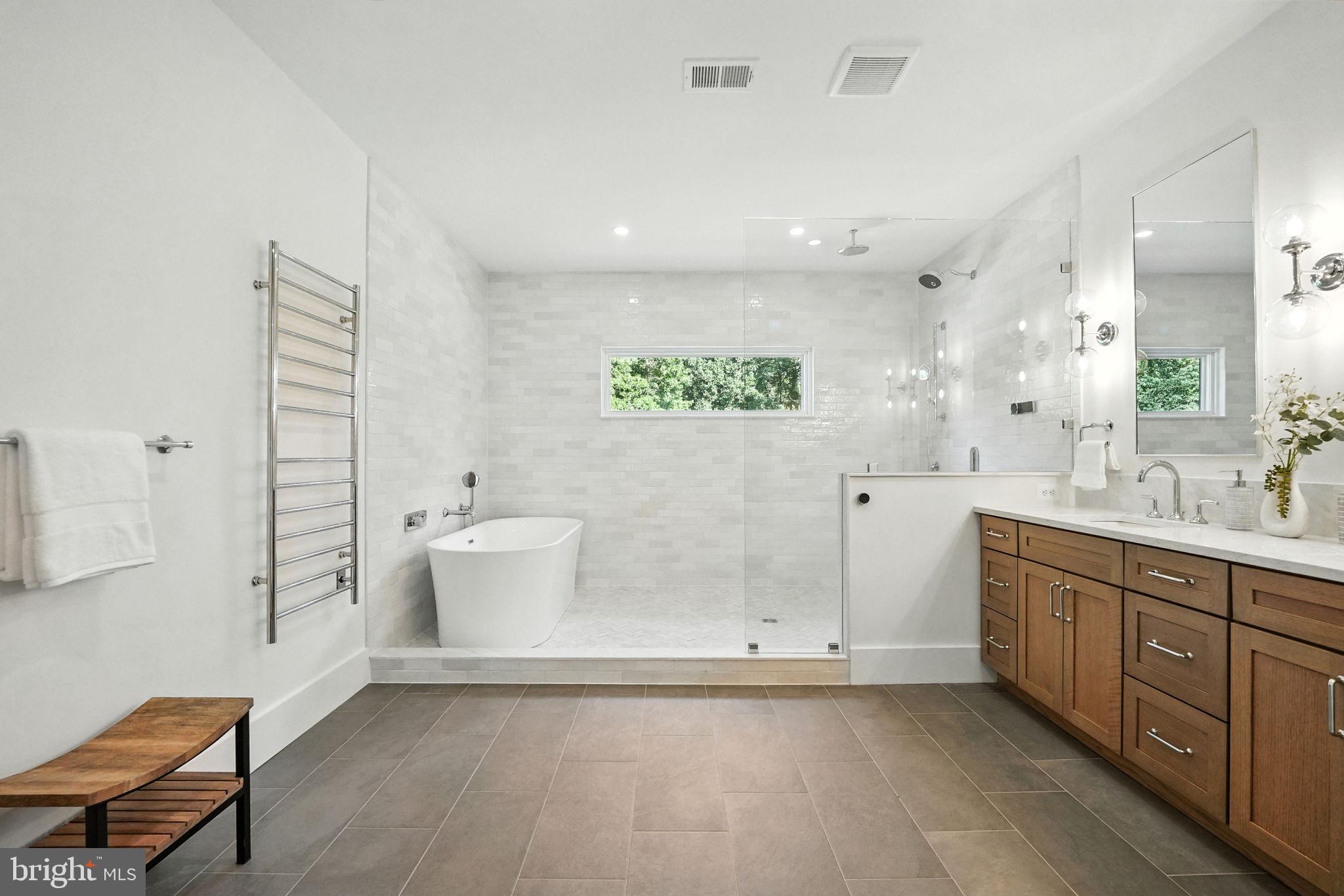 PINE RIDGE - Residential