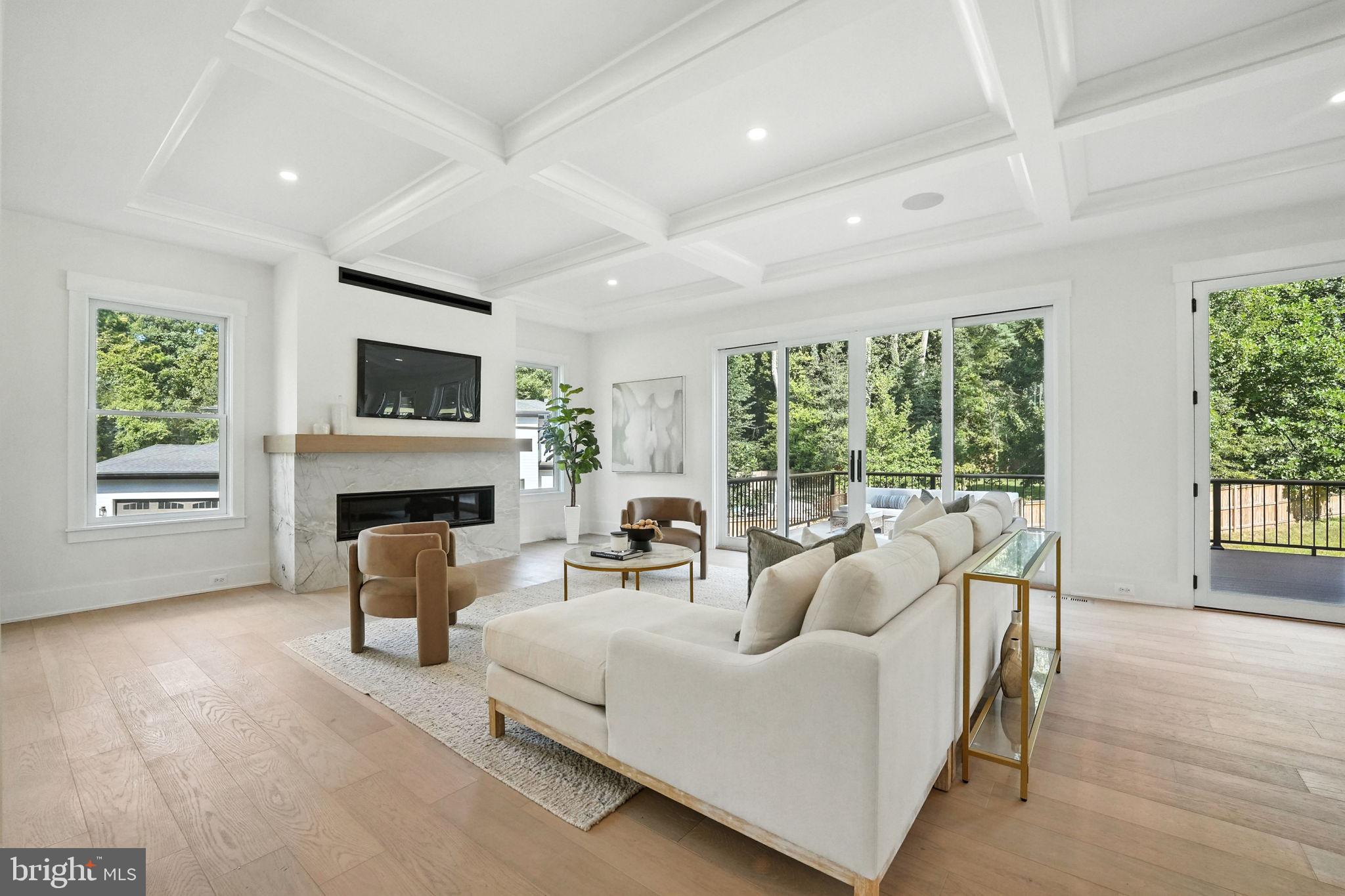 PINE RIDGE - Residential