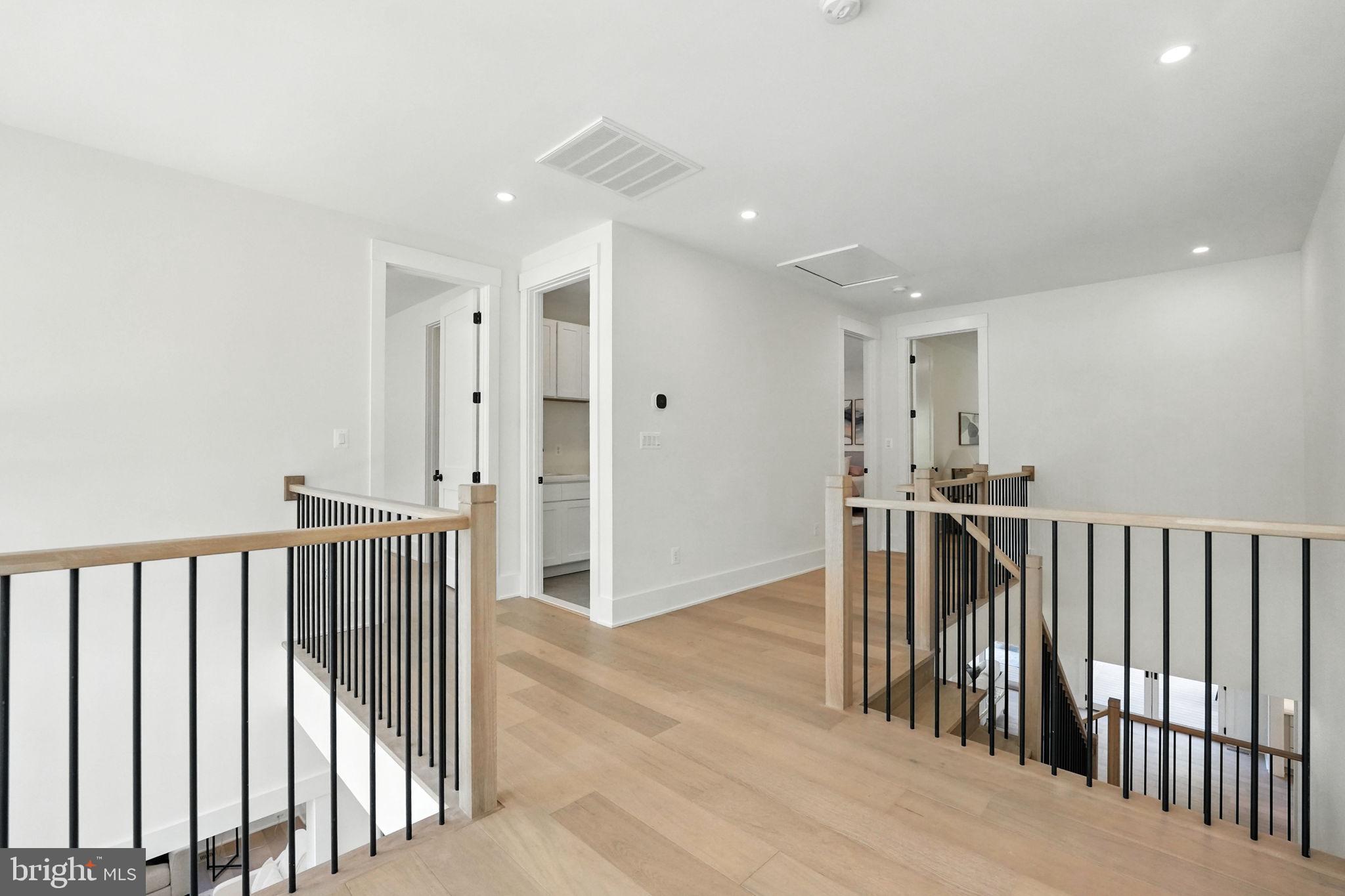 PINE RIDGE - Residential