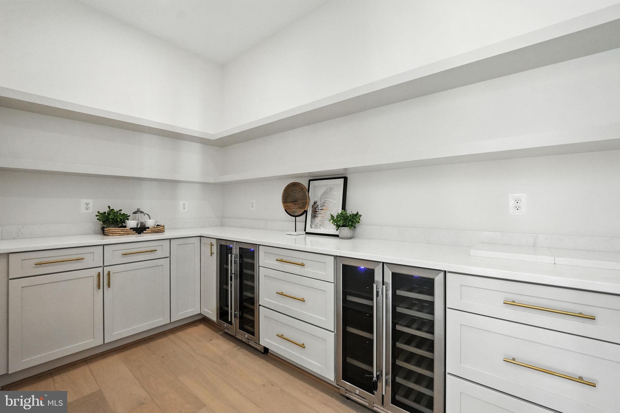 PINE RIDGE - Residential