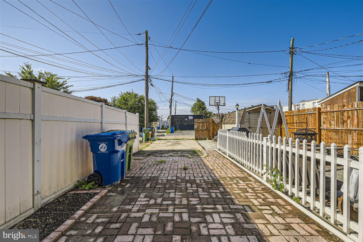 HAMPDEN HISTORIC DISTRICT - Residential Lease