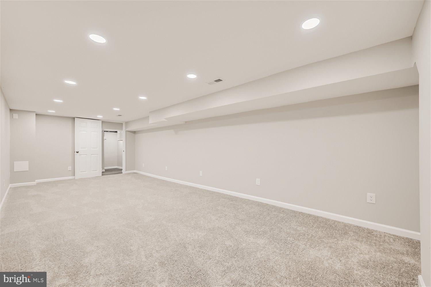 HAMPDEN HISTORIC DISTRICT - Residential Lease