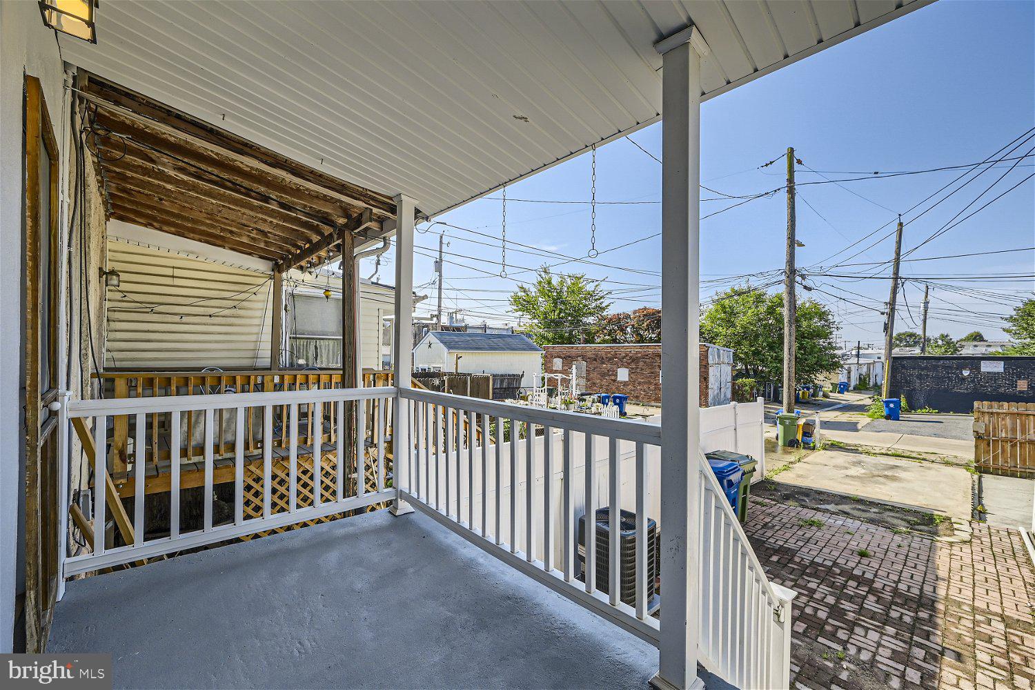 HAMPDEN HISTORIC DISTRICT - Residential Lease