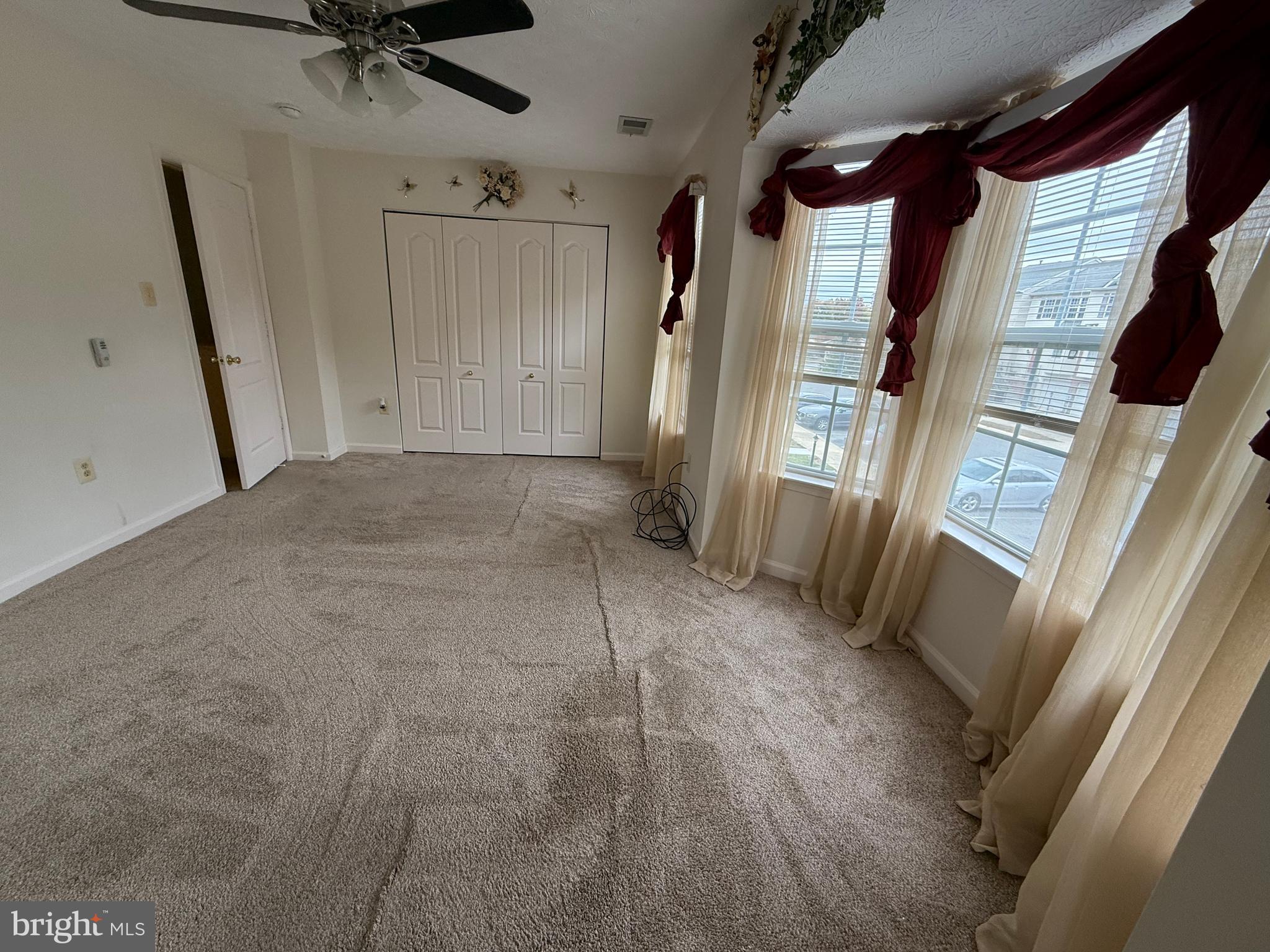 SOUTH HAMPTON SUB - Residential