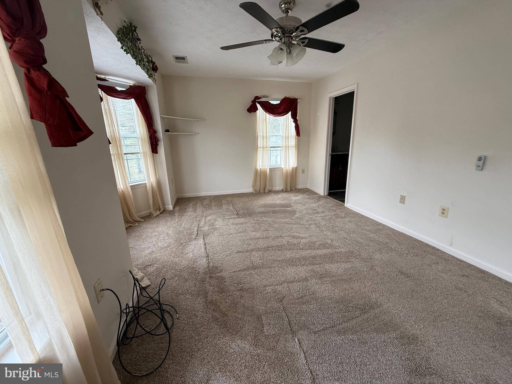 SOUTH HAMPTON SUB - Residential