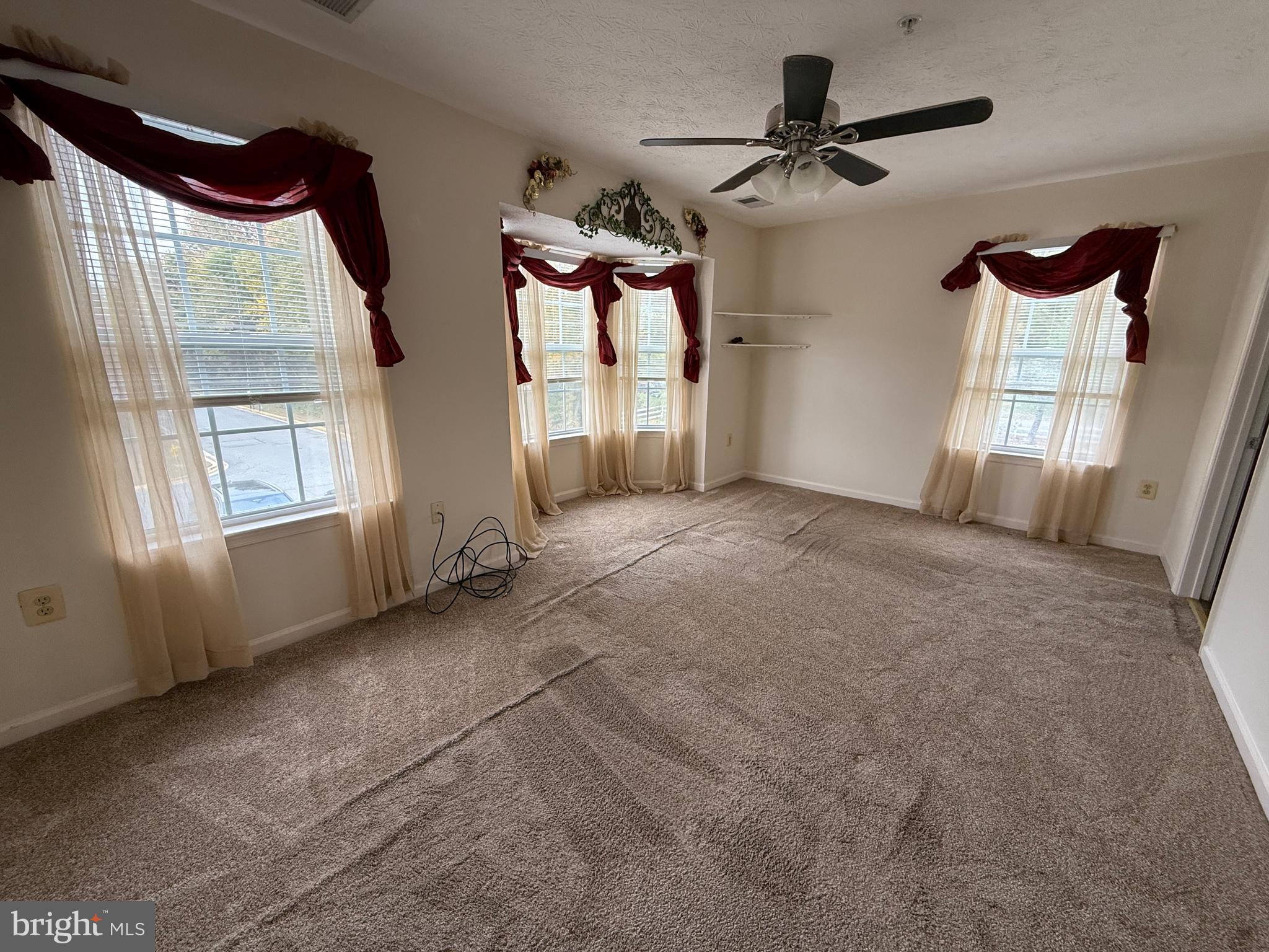 SOUTH HAMPTON SUB - Residential