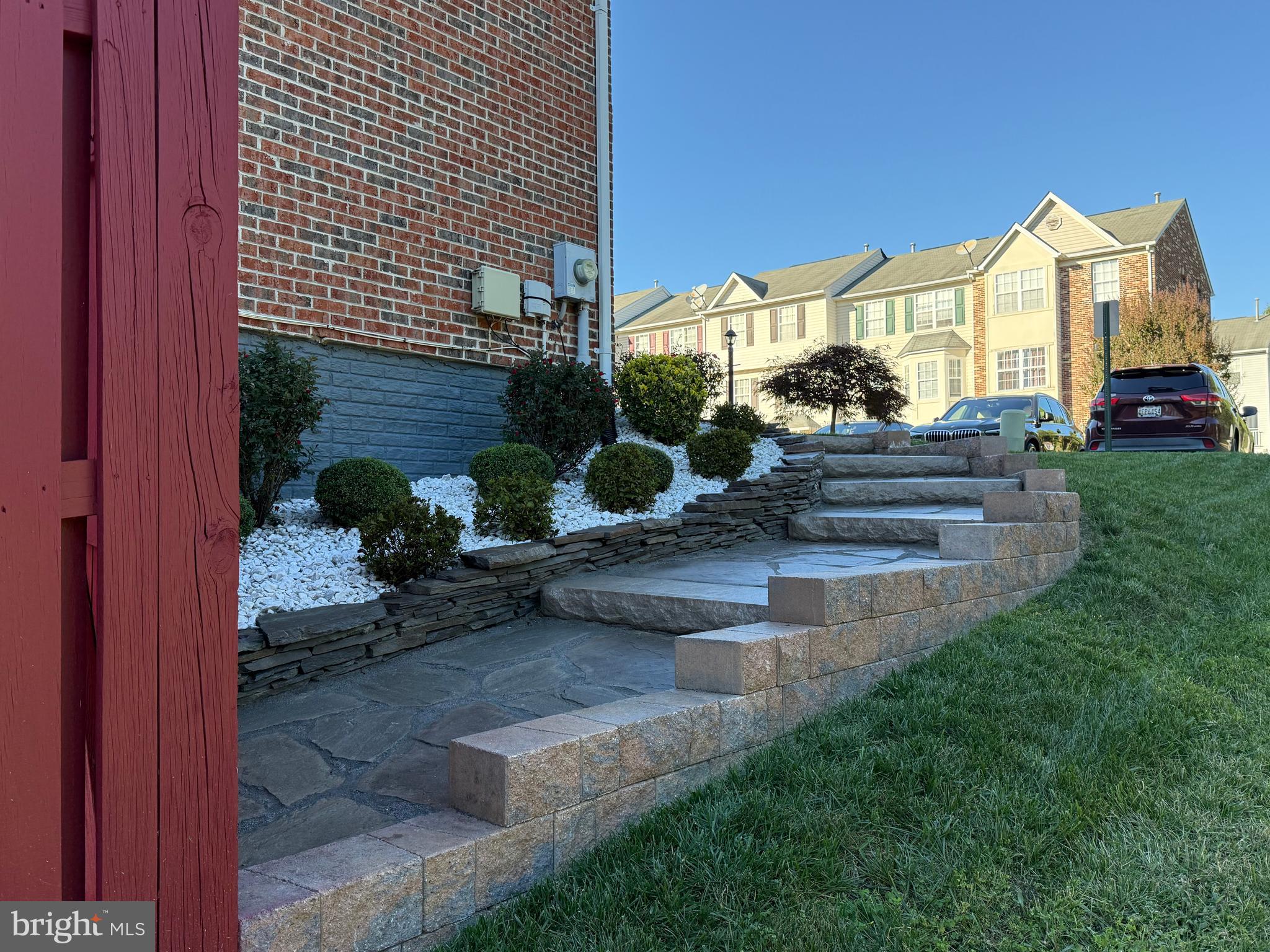 5829 MONMOUTH COURT