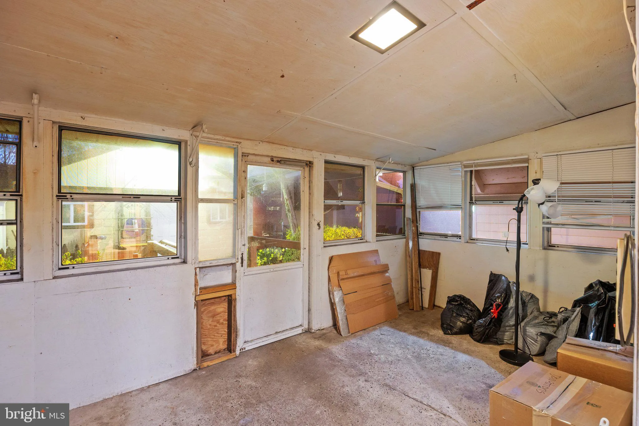 Bristol, Pennsylvania 19007, United States, 4 Bedrooms Bedrooms, ,2 BathroomsBathrooms,Residential,Coming Soon,93865