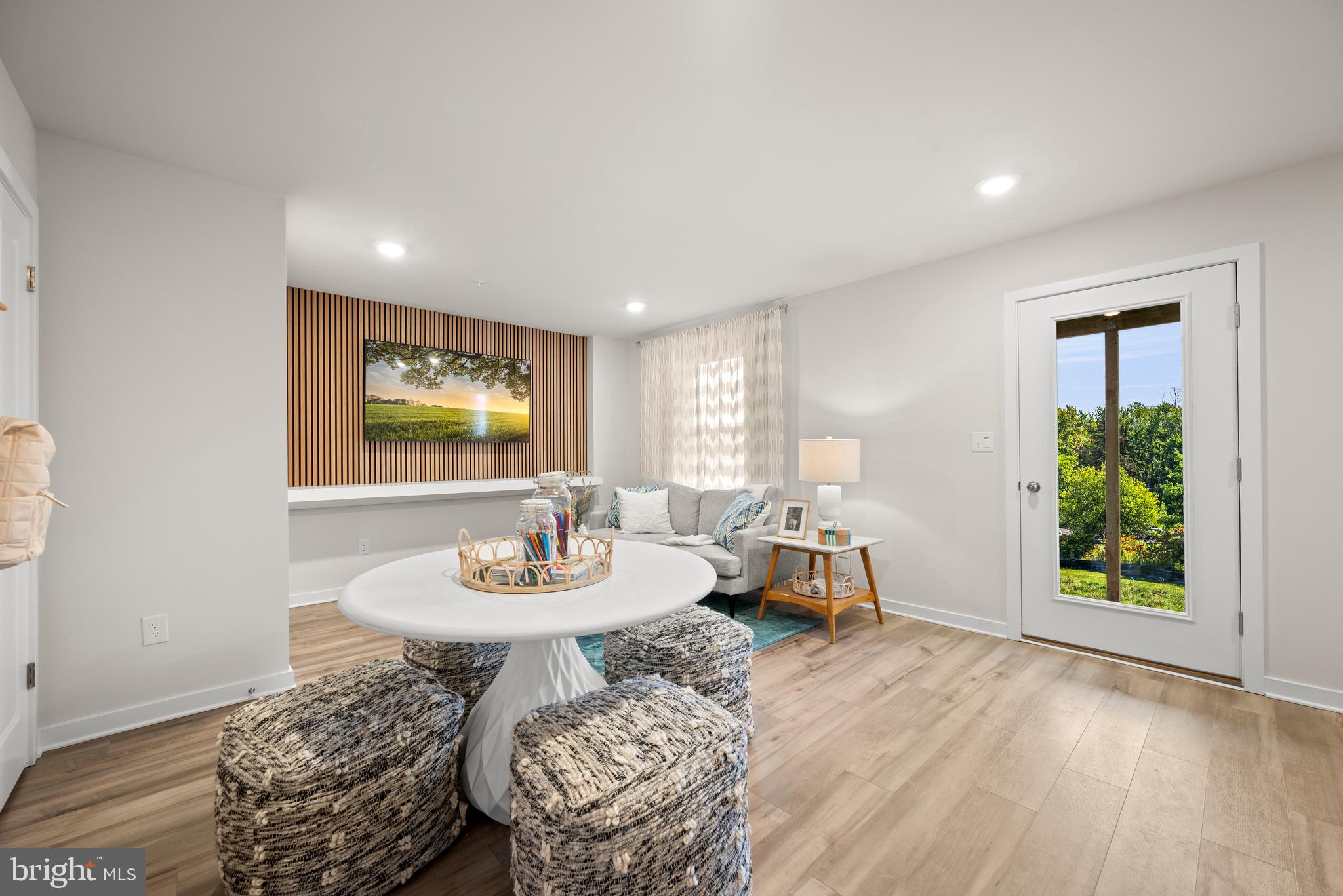 RIVER POINTE - Residential