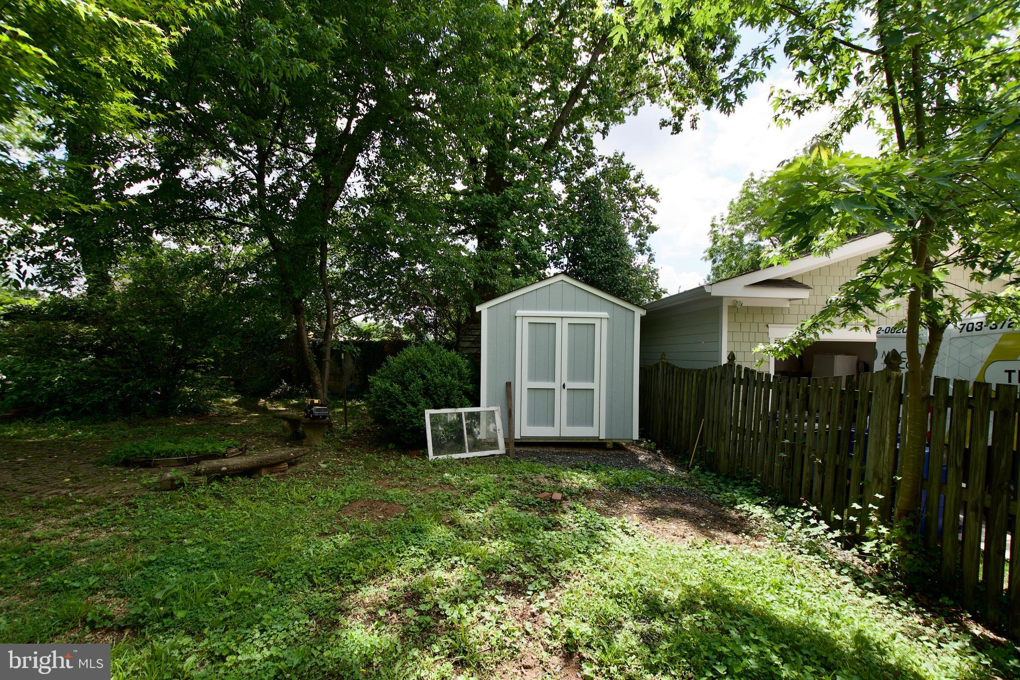 WINDOVER HEIGHTS - Residential Lease