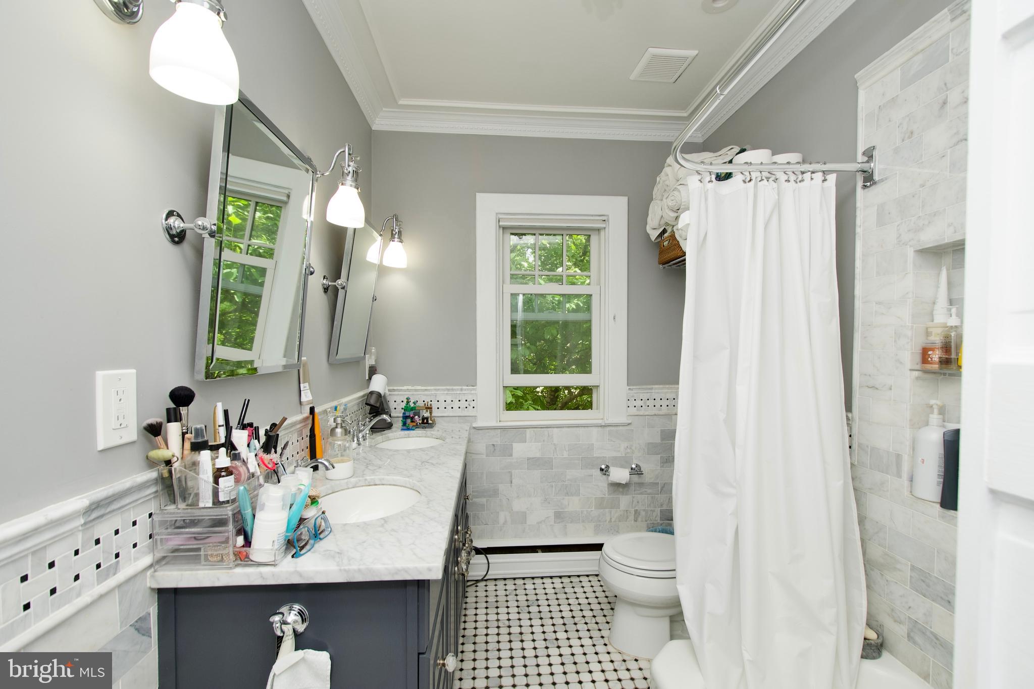 WINDOVER HEIGHTS - Residential Lease