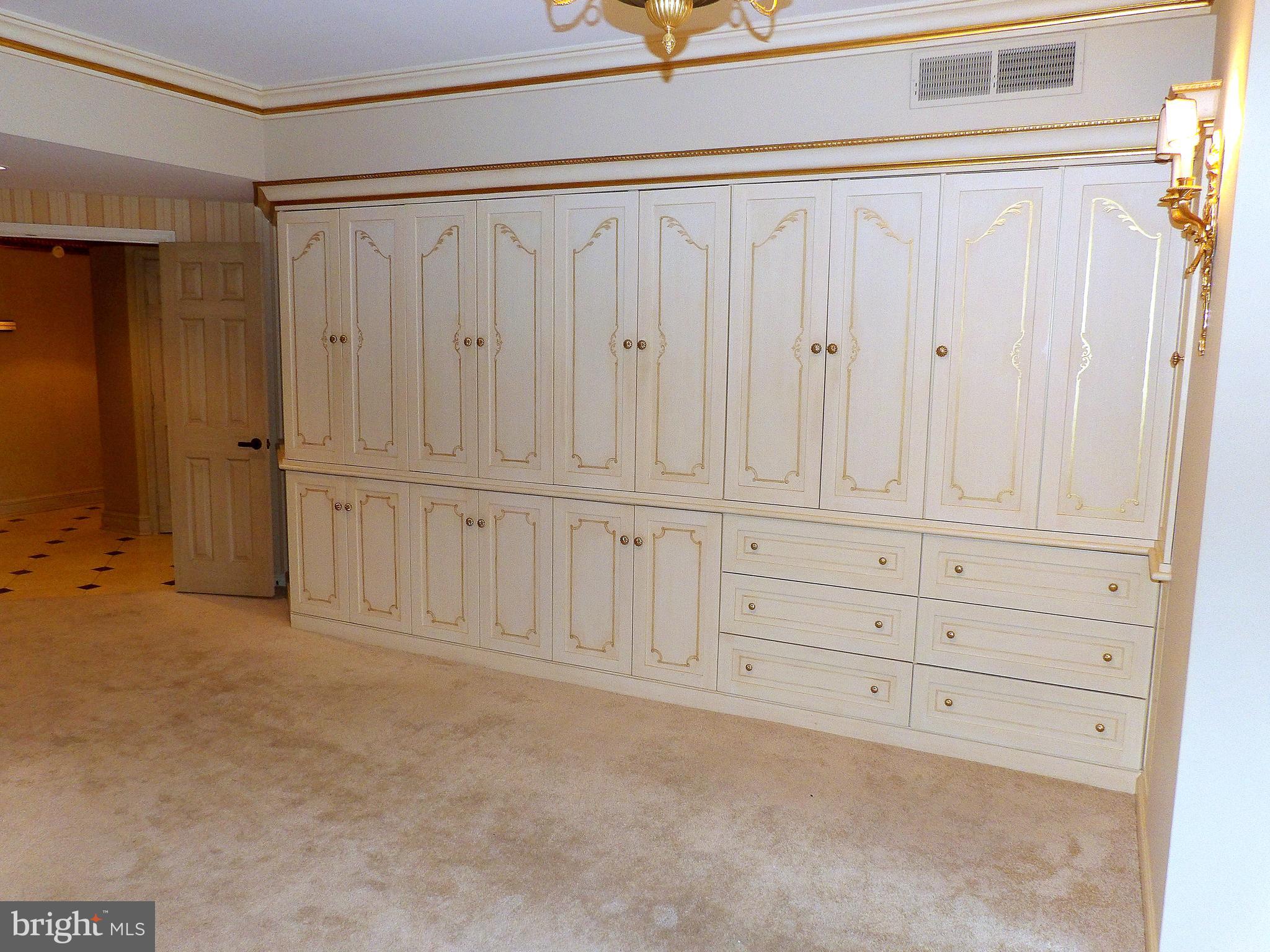 TUSCANY CANTERBURY - Residential