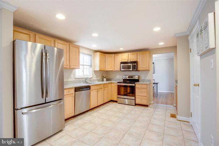 10718 FREDS OAK COURT