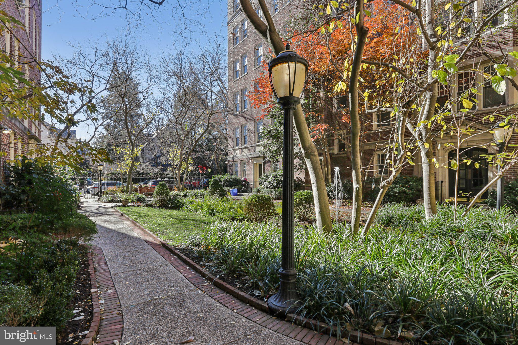 UNIVERSITY CITY - Residential