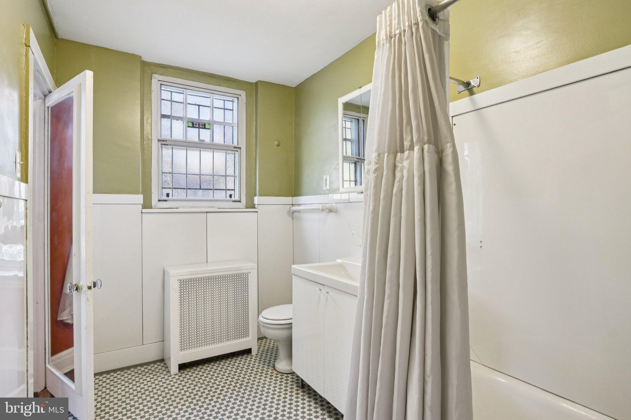 UNIVERSITY CITY - Residential