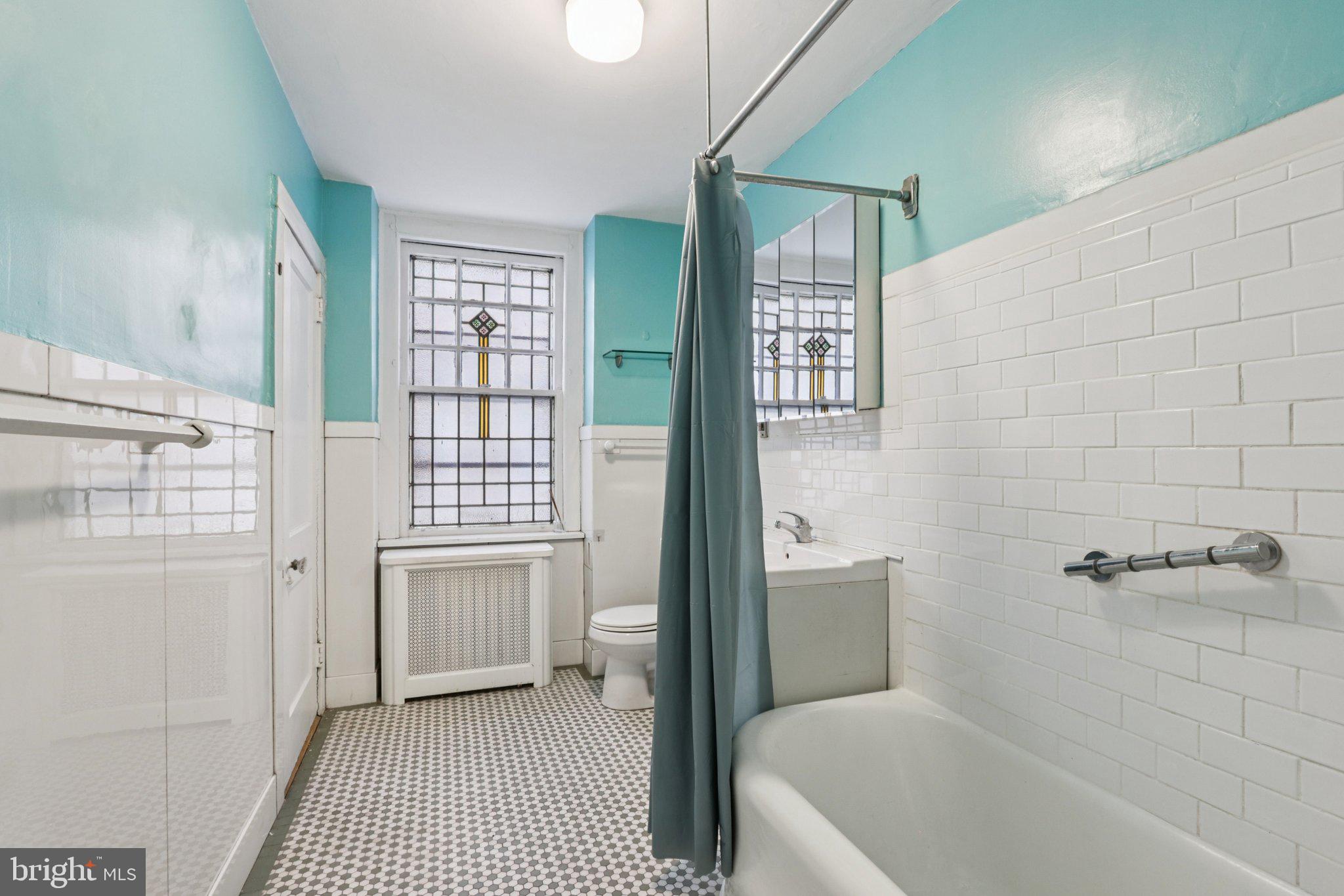 UNIVERSITY CITY - Residential