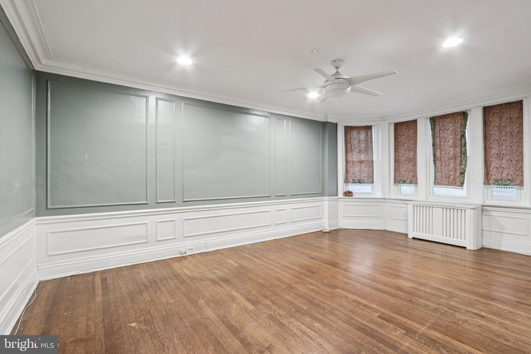 UNIVERSITY CITY - Residential