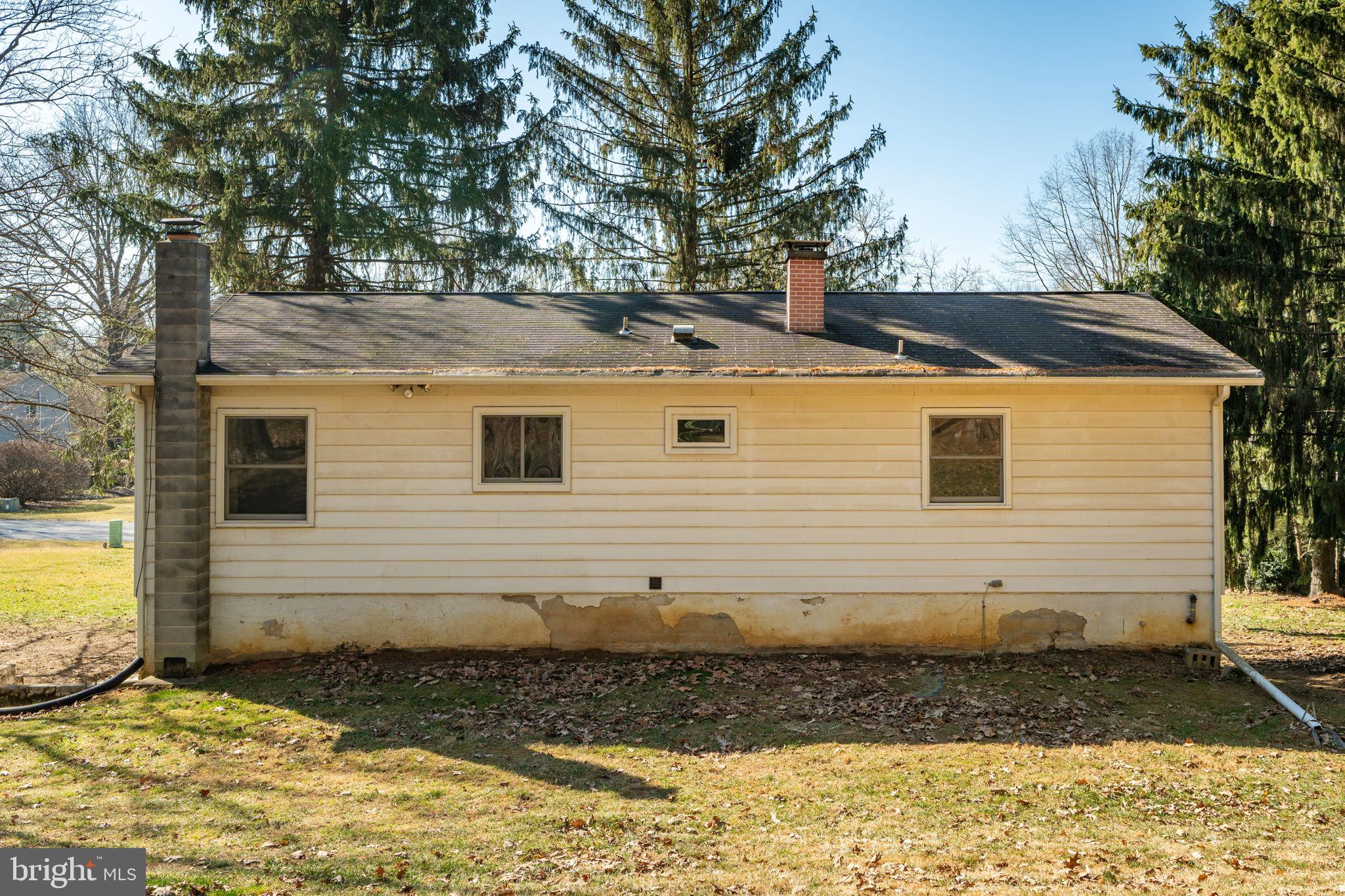 5 DOGWOOD LANE