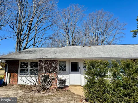 1028 Shetland Drive, Lakewood, NJ MLS: NJOC2032510