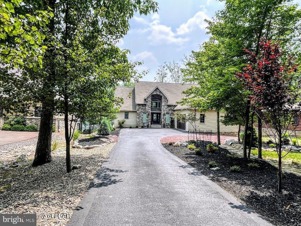 EAGLE ROCK RESORT - Residential