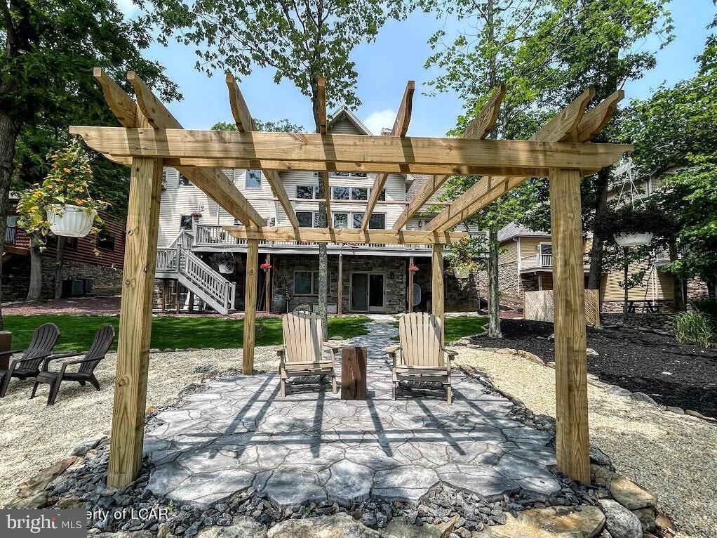 EAGLE ROCK RESORT - Residential