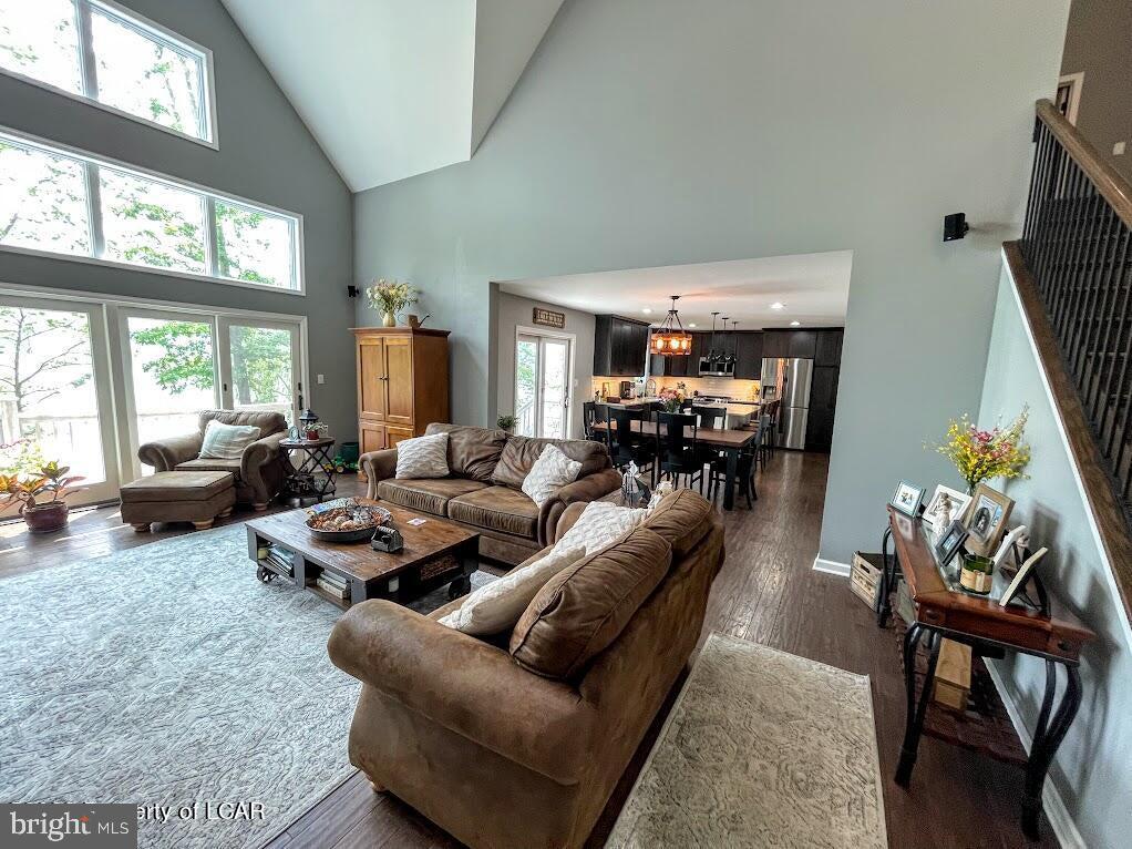 EAGLE ROCK RESORT - Residential