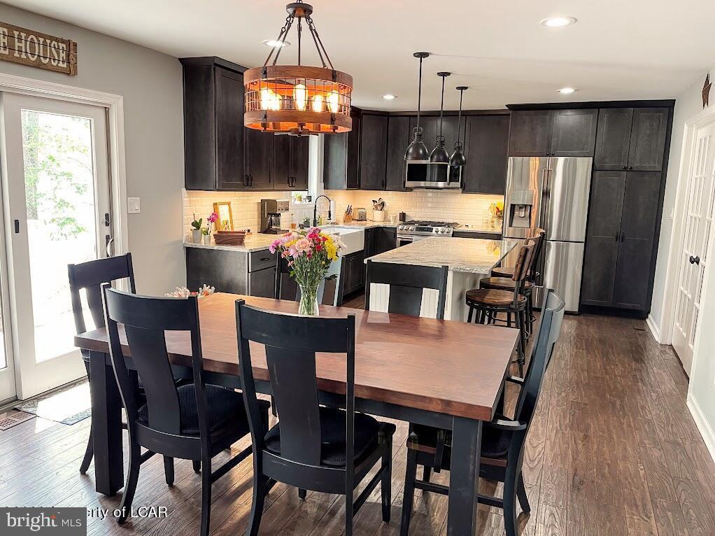 EAGLE ROCK RESORT - Residential