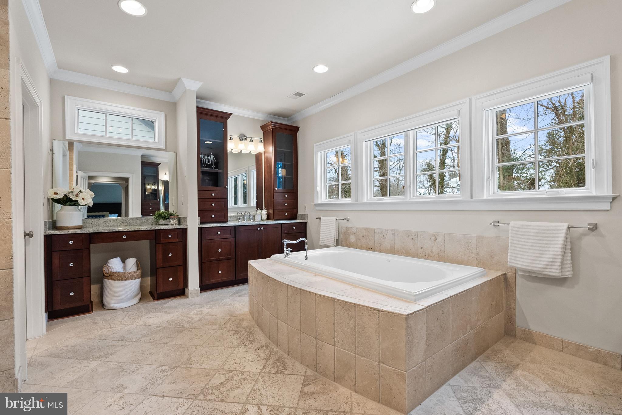 STOCKWELL MANOR - Residential