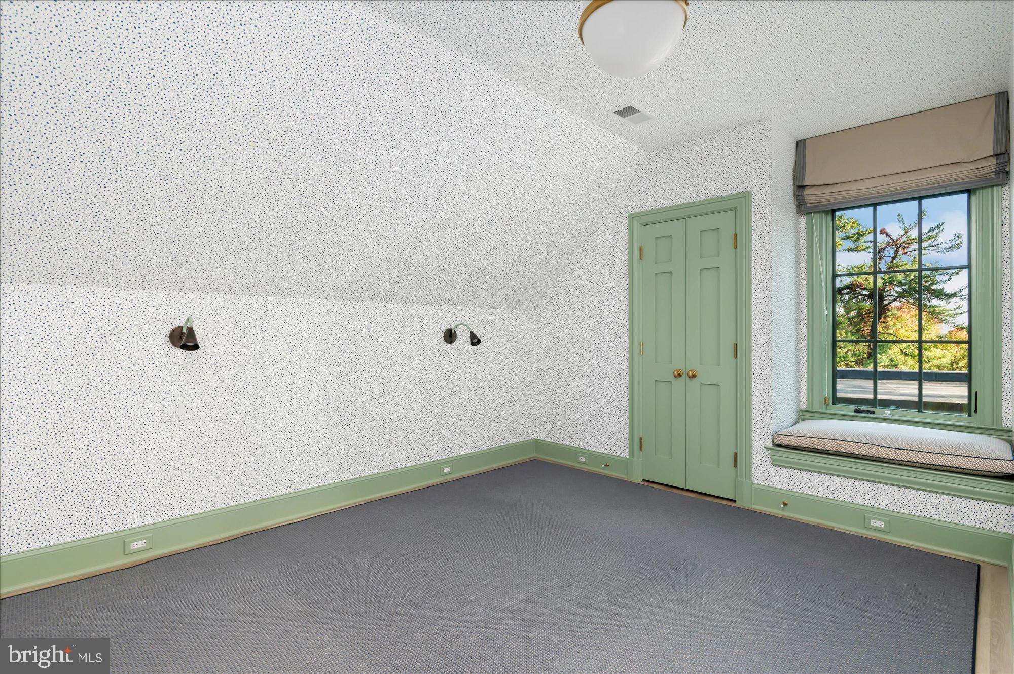 KENT - Residential