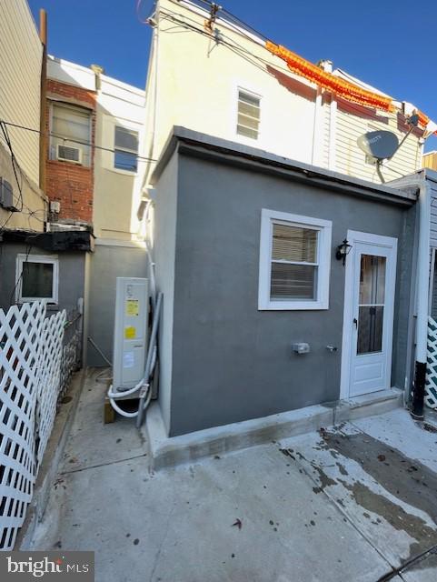 LOWER MOYAMENSING - Residential Lease