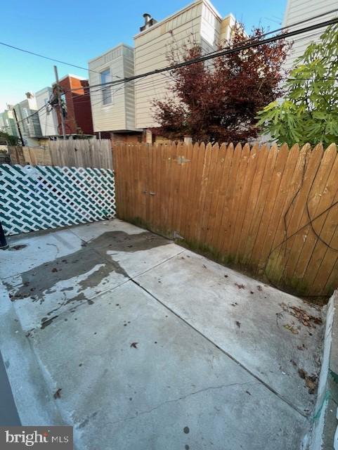 LOWER MOYAMENSING - Residential Lease