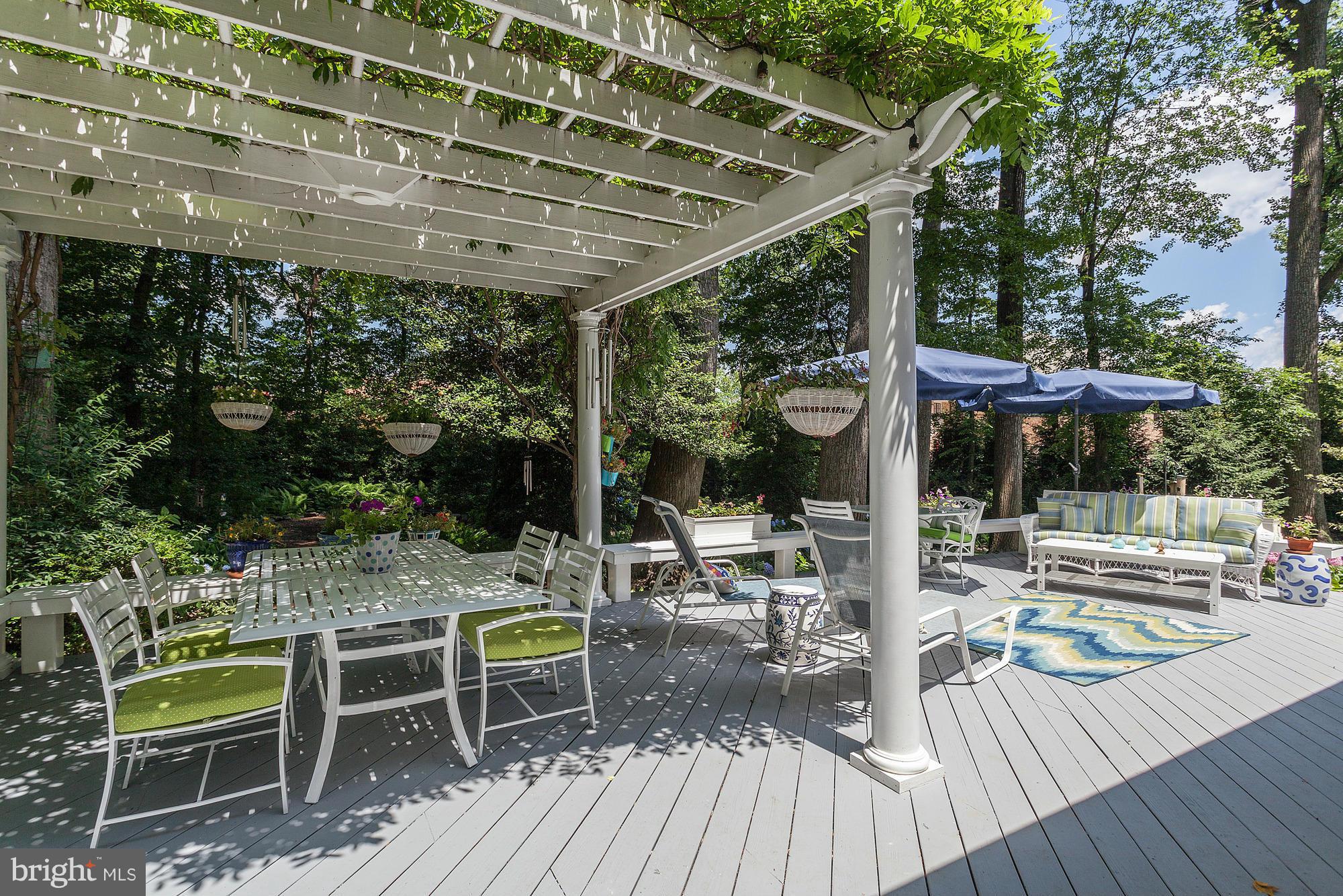 SUMMERWOOD - Residential